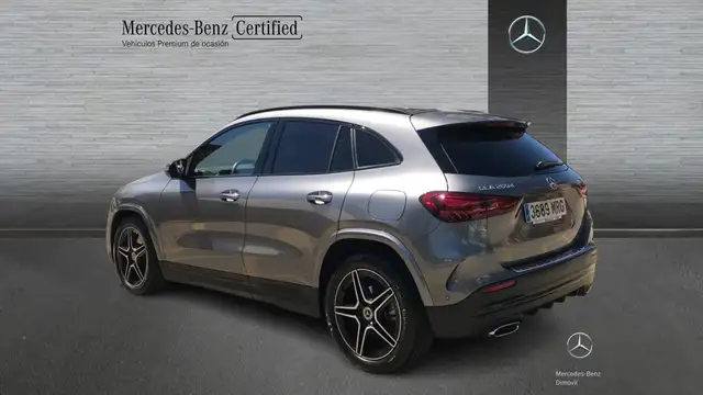 Mercedes-Benz Gla view 4