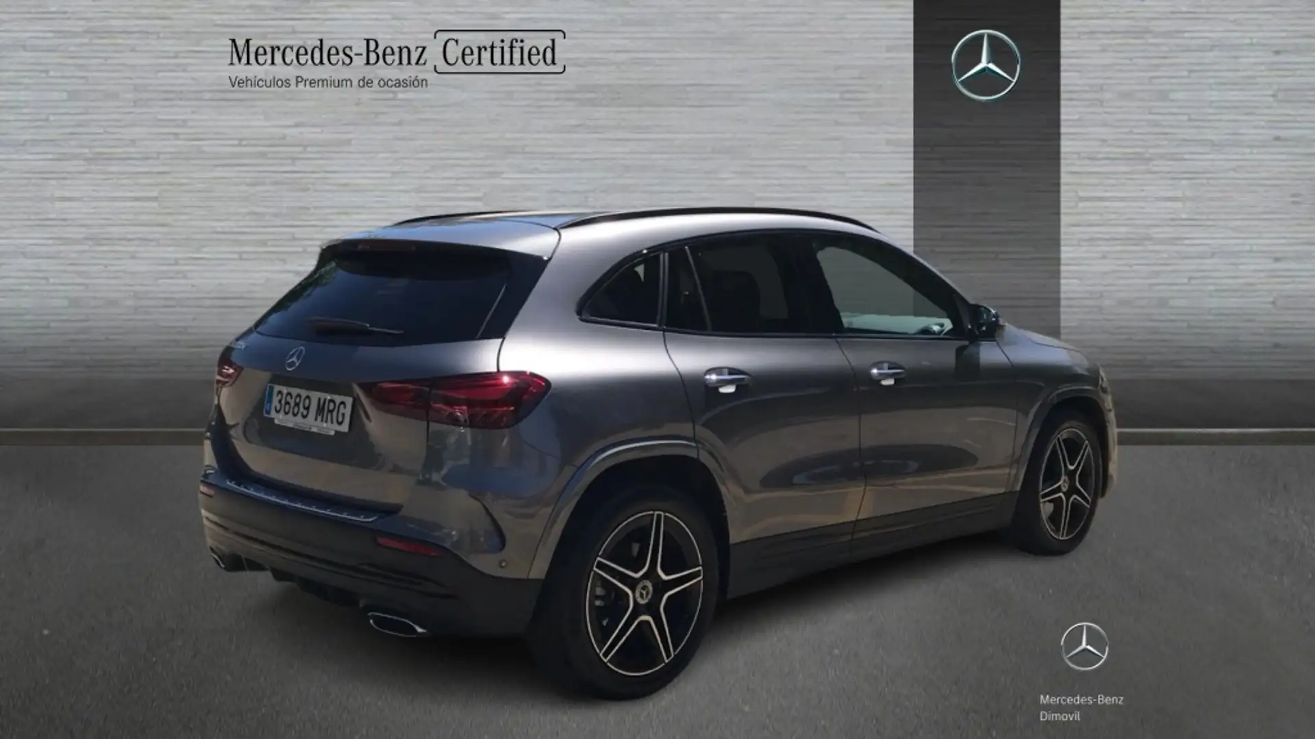 Mercedes-Benz GLA 200 -CLASS D AMG LINE Gris - 2