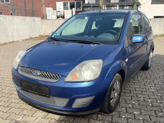 Ford Fiesta view 3