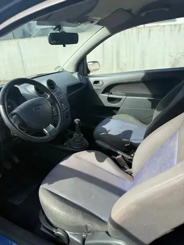 Ford Fiesta view 7