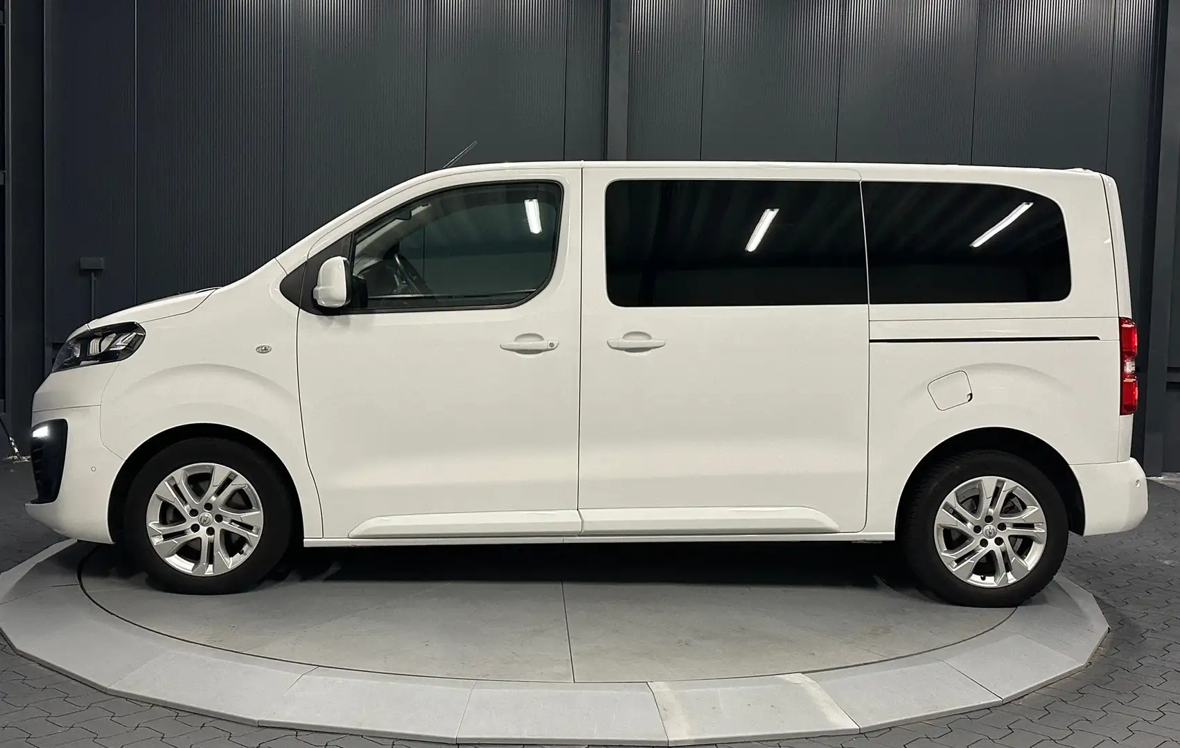 Opel Zafira Life Life Edition M *HUD*AHK*Innovation-Paket* Weiß - 2