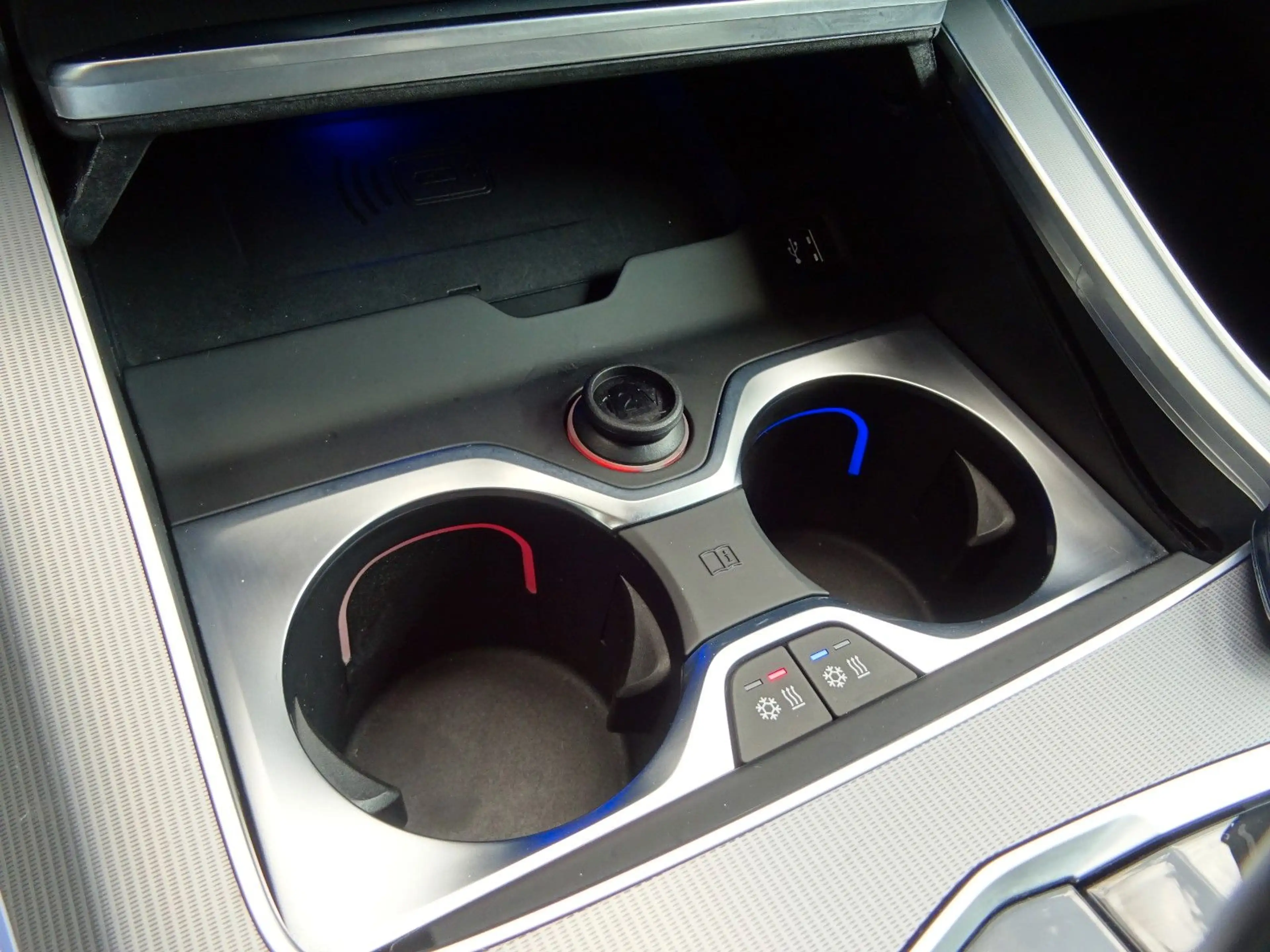 BMW X5 xDrive30d xLine 20" Navi LEDer Keyl. HUD AHK — photo 13