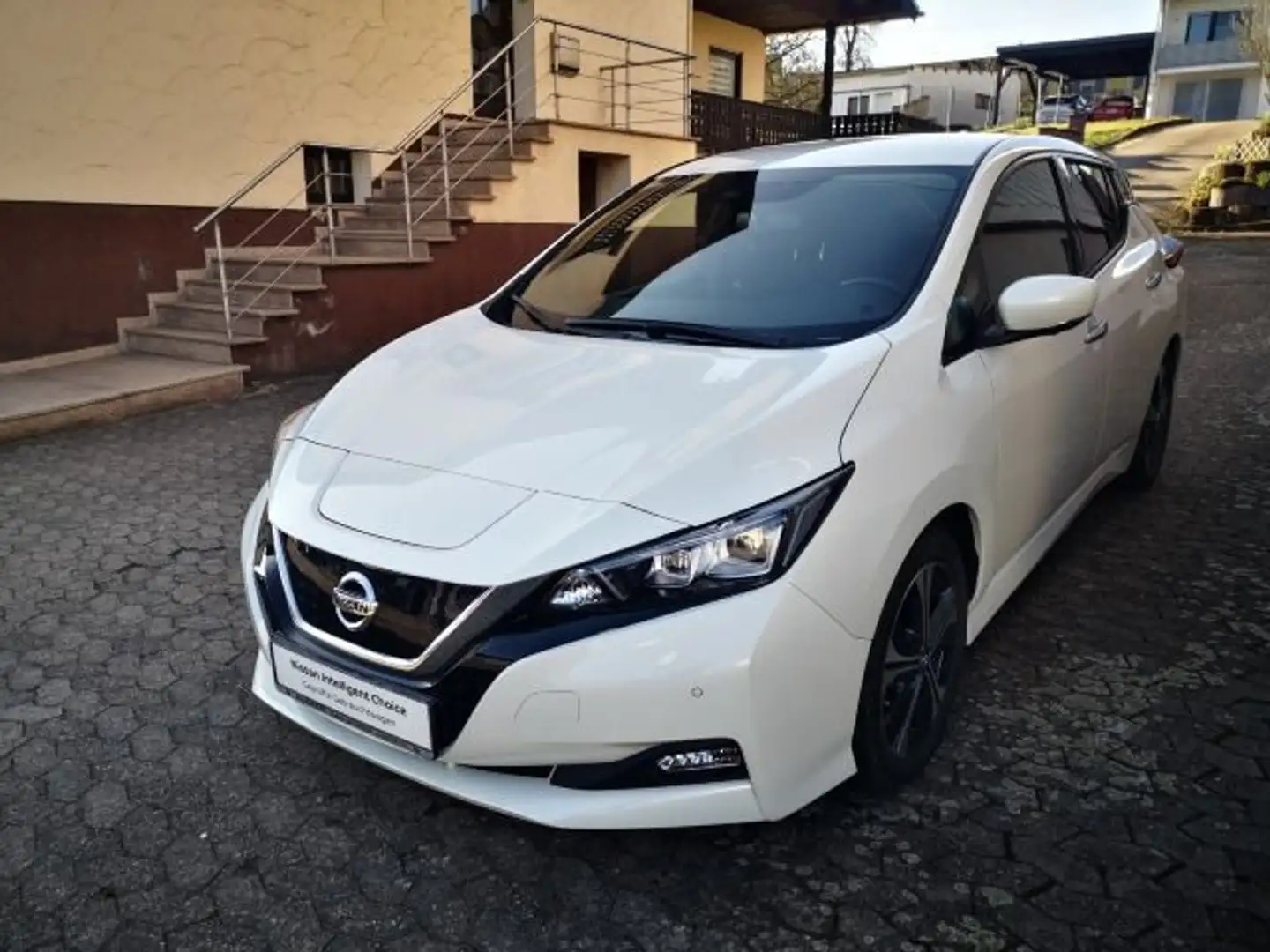 Nissan Leaf 40 kWh N-Connecta Navi Sitzheitzung vorne Weiß - 2