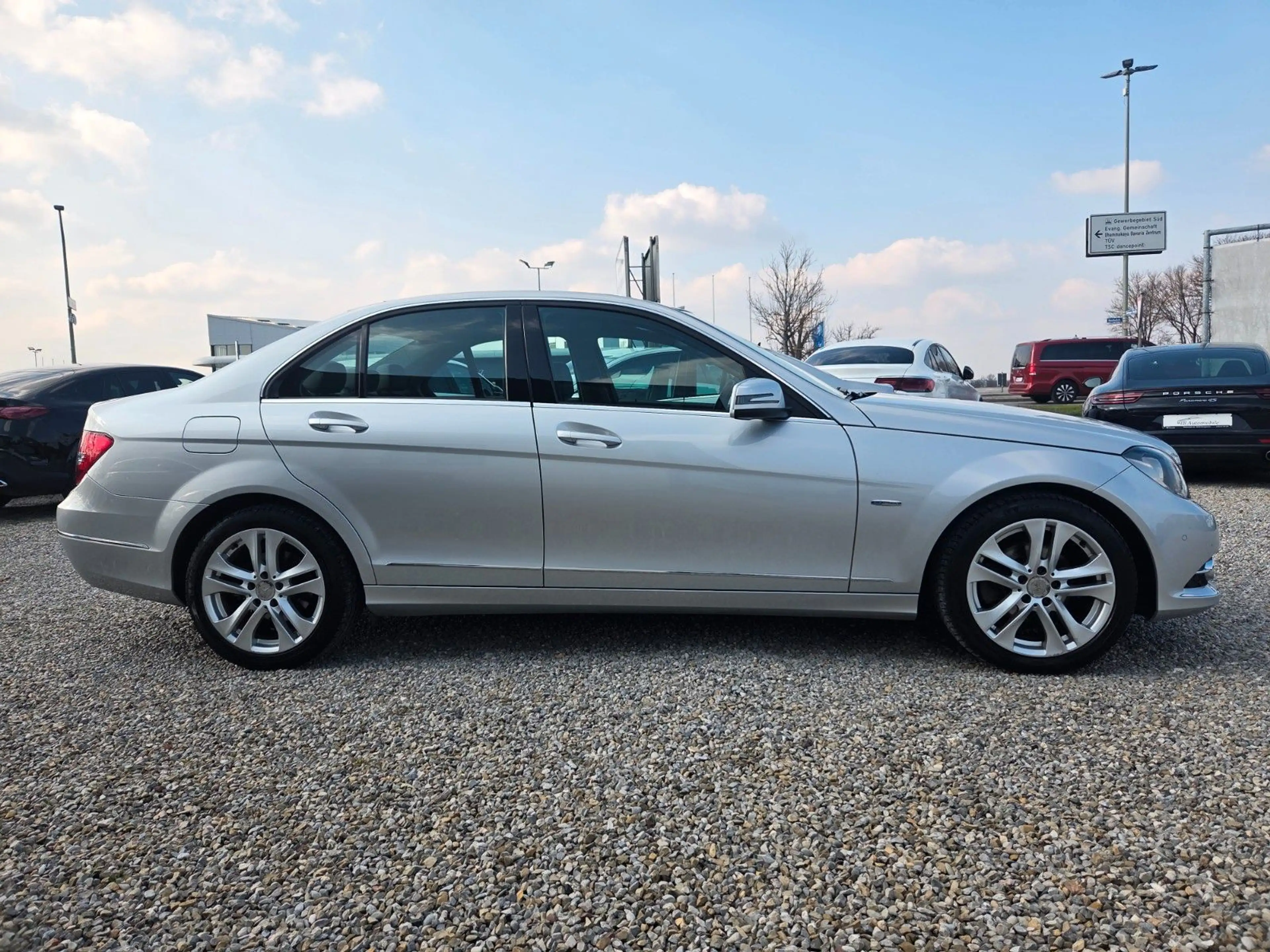 Mercedes-Benz C 200 CDI AVANTGARDE BlueEfficiency Autom.*Navi — photo 6