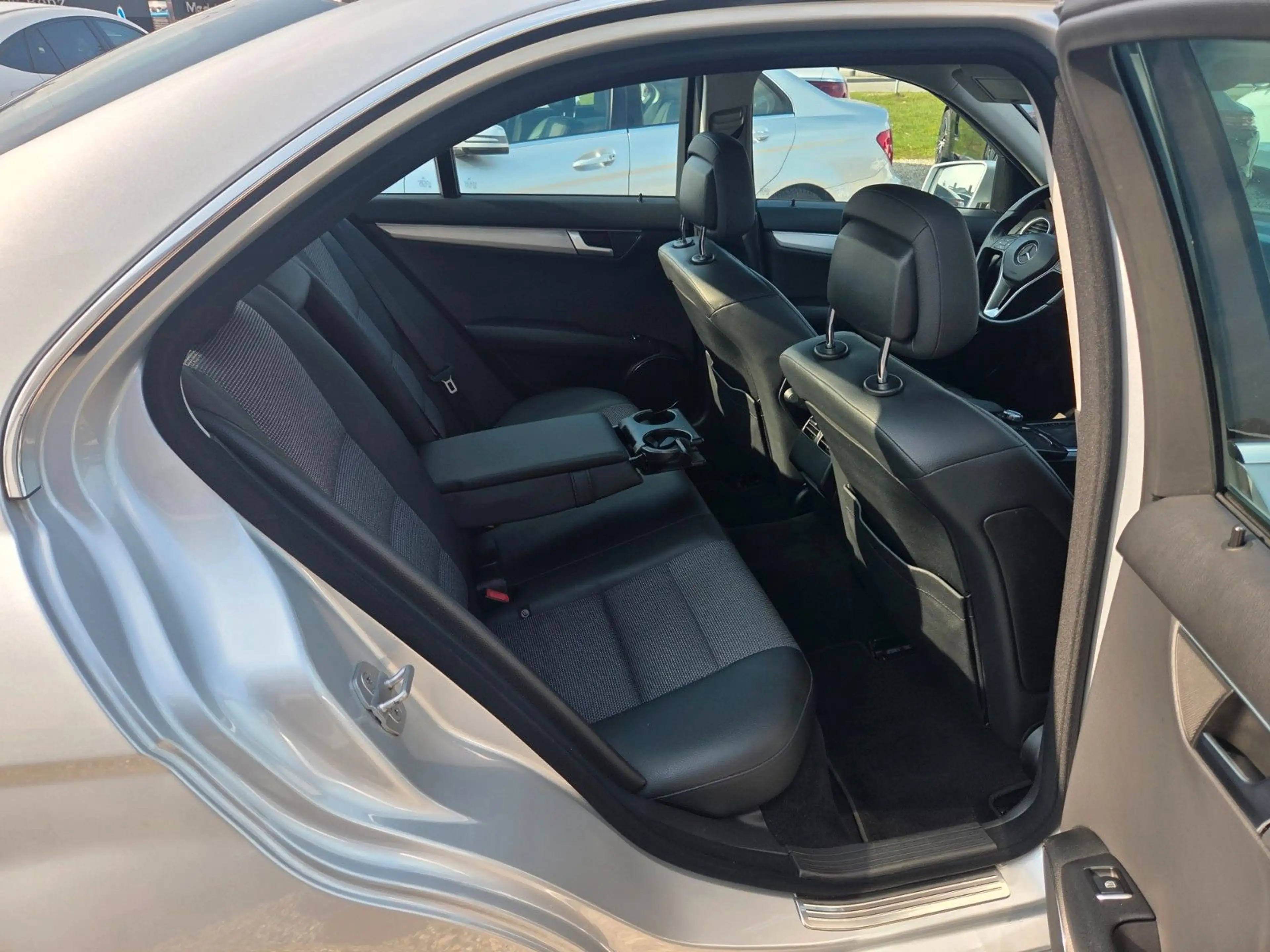 Mercedes-Benz C 200 CDI AVANTGARDE BlueEfficiency Autom.*Navi — photo 20