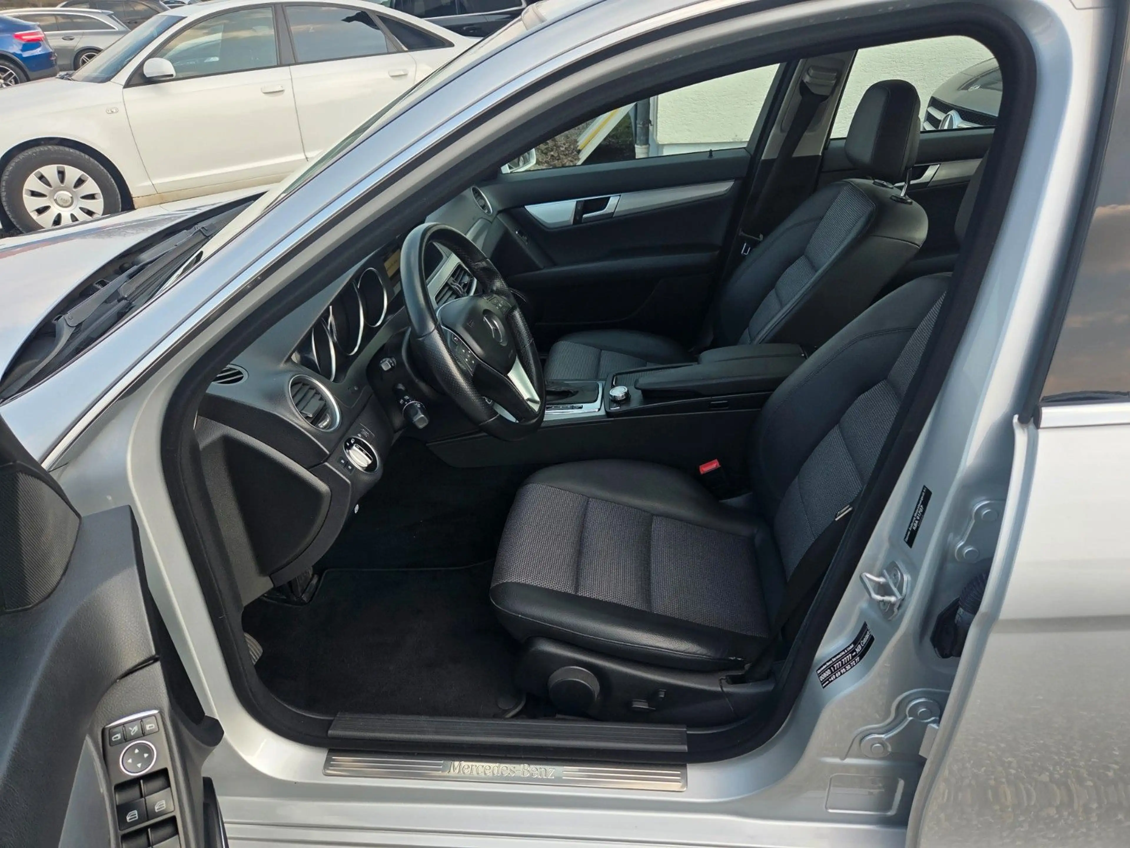 Mercedes-Benz C 200 CDI AVANTGARDE BlueEfficiency Autom.*Navi — photo 13