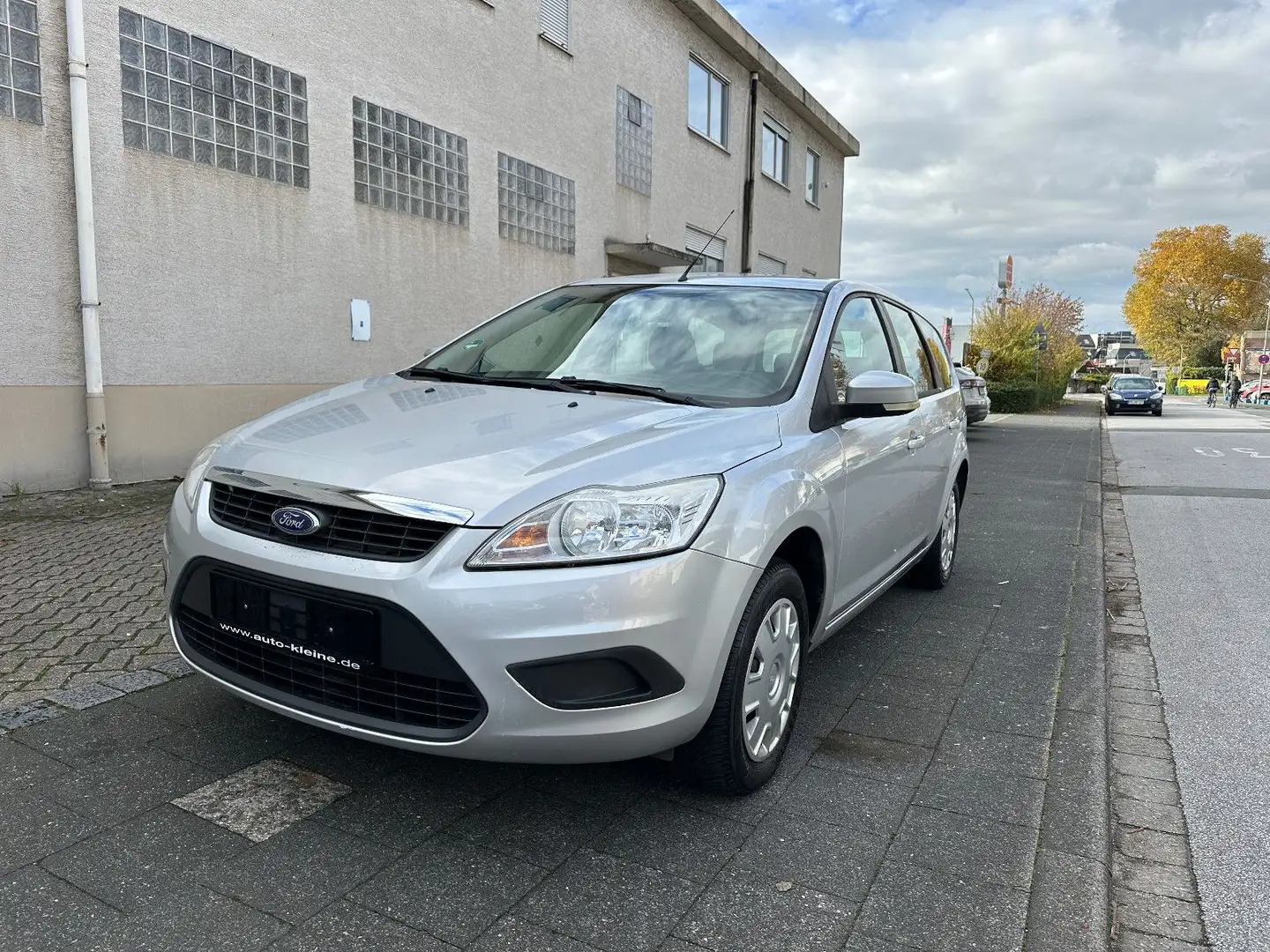 Ford Focus Euro 5 Tüv Bis 06/2027 Grau - 2