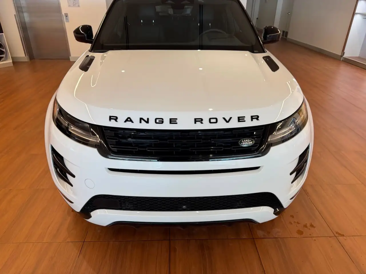 Land Rover Range Rover Evoque снимка Land Rover Range Rover Evoque