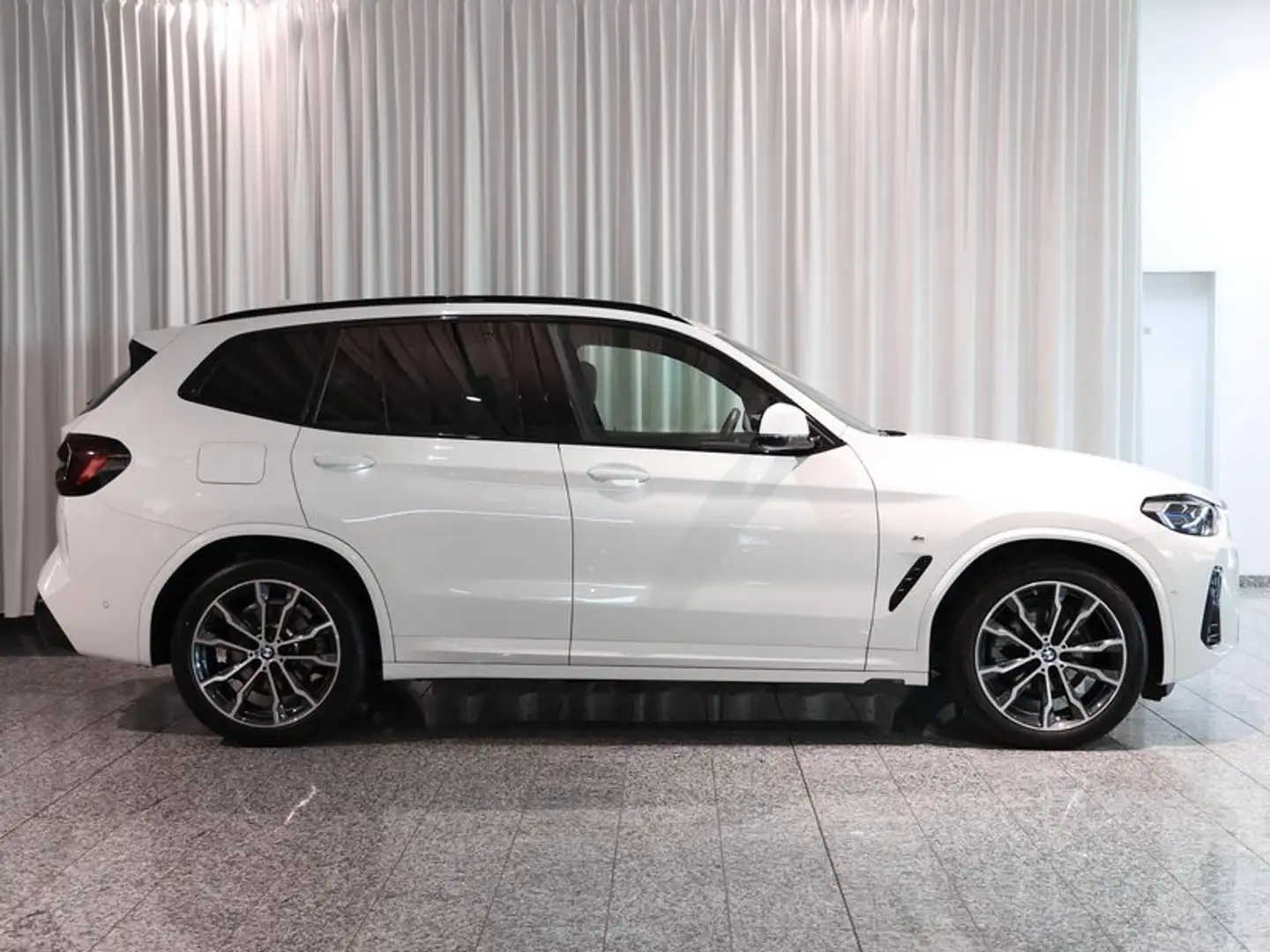 BMW X3 xDrive20d M Sport 20Zoll AHK RFK Laser HIFI Weiß - 2
