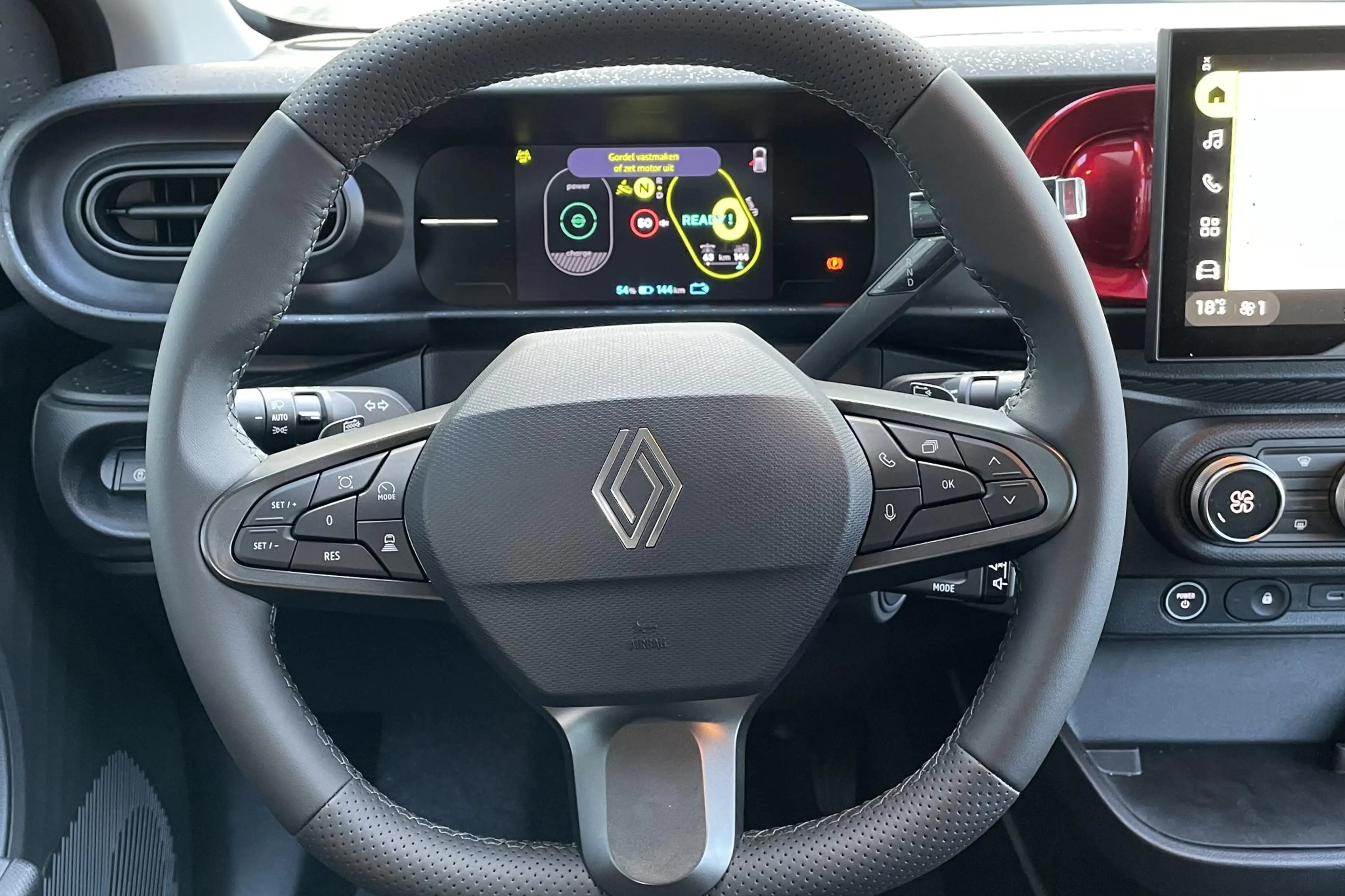 Renault Twingo urban range techno 27.5 kWh | Pack Privilege | 18" — photo 9