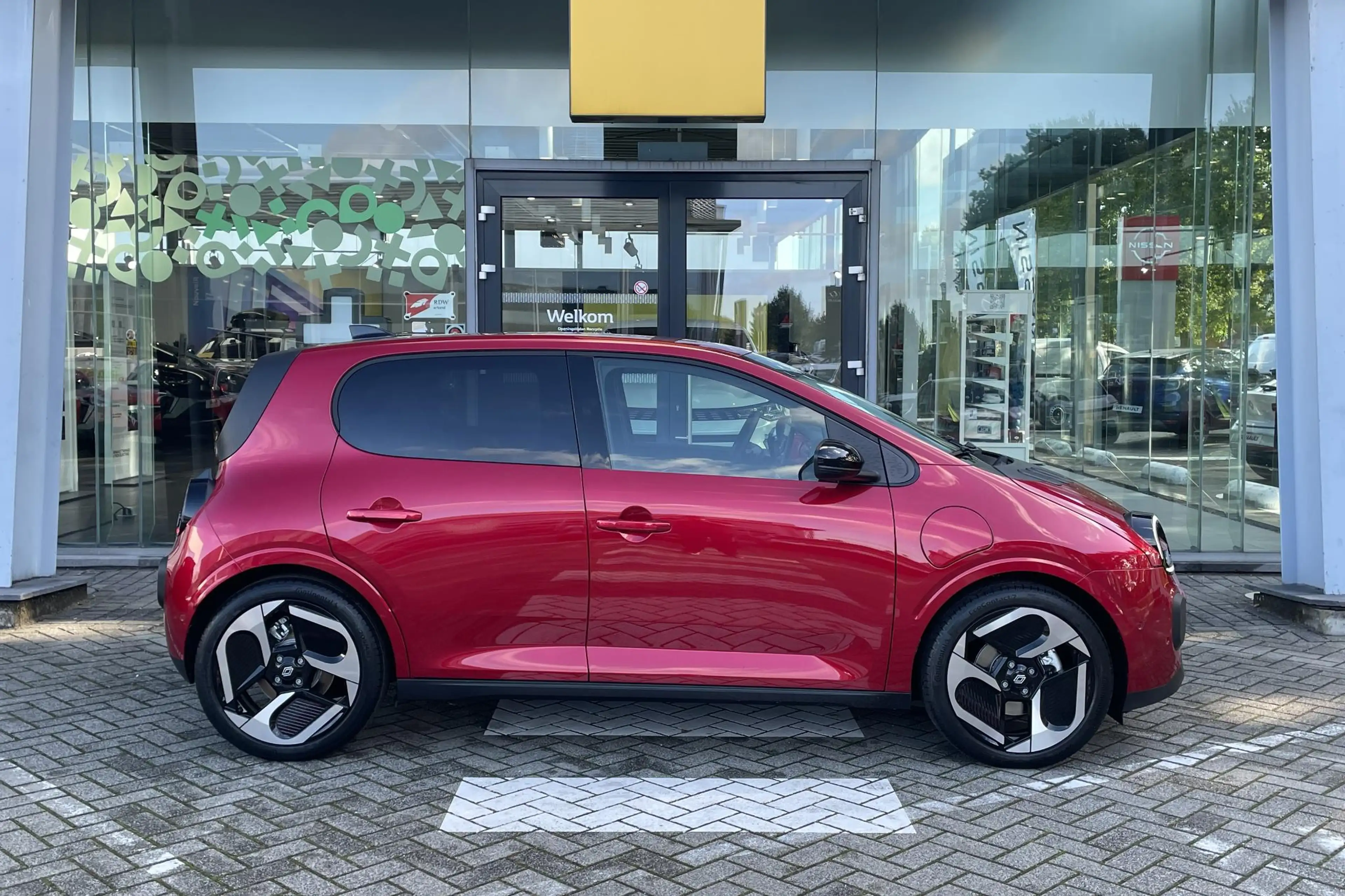 Renault Twingo urban range techno 27.5 kWh | Pack Privilege | 18" — photo 3