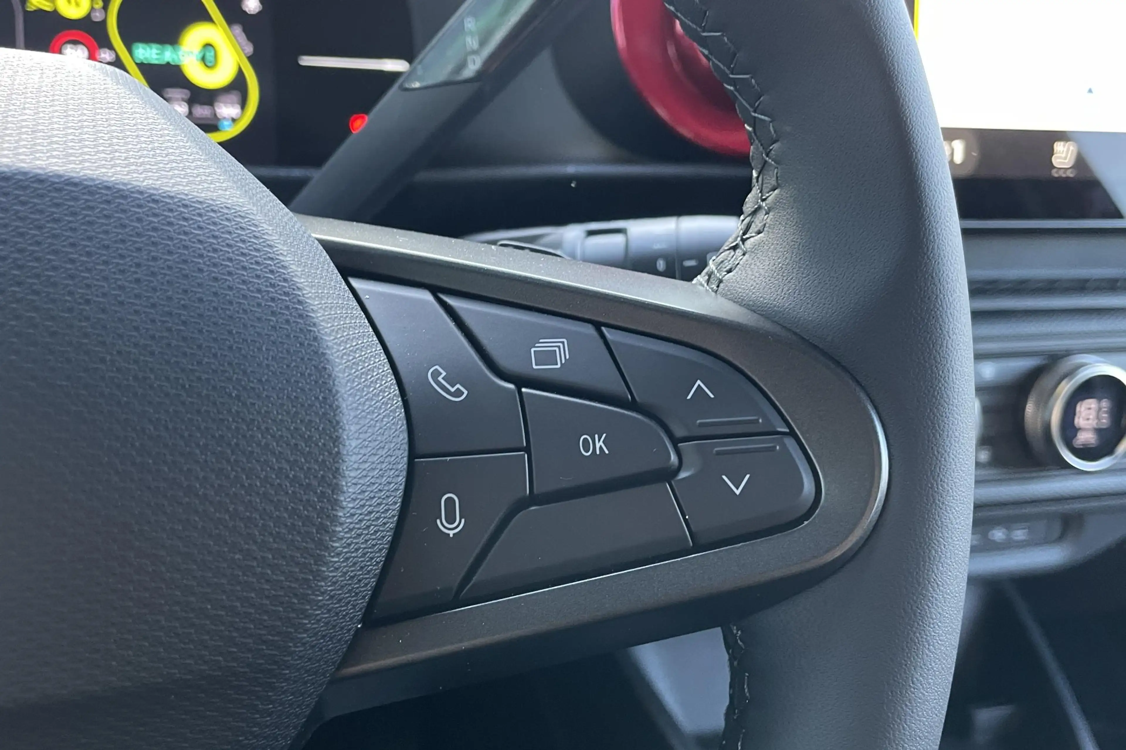 Renault Twingo urban range techno 27.5 kWh | Pack Privilege | 18" — photo 15