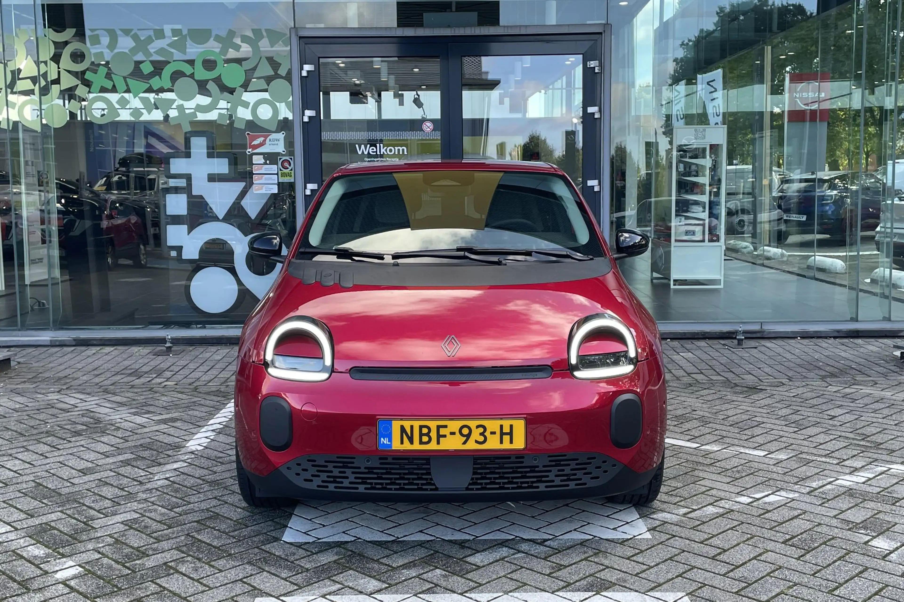 Renault Twingo urban range techno 27.5 kWh | Pack Privilege | 18" — photo 2