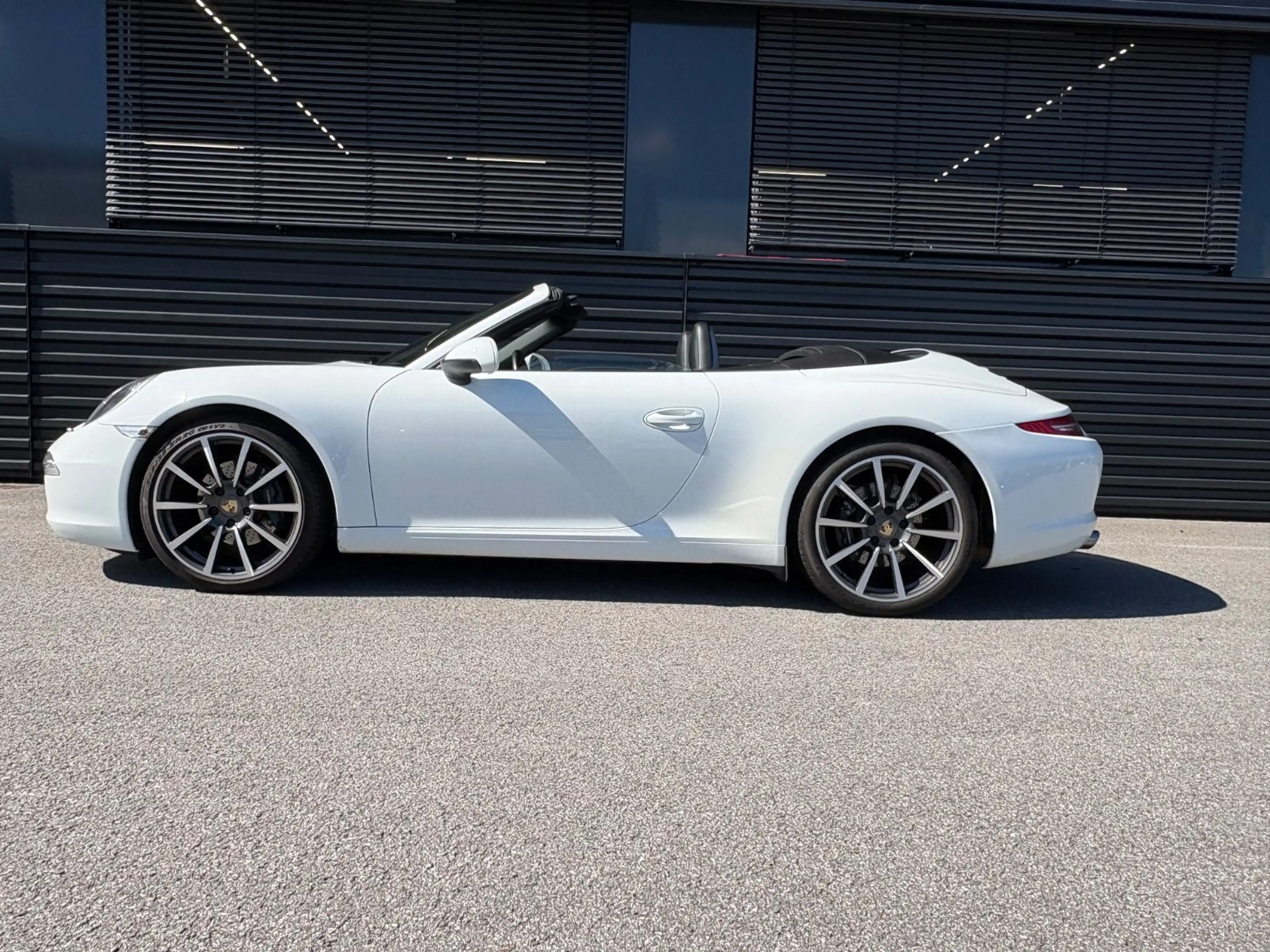 Porsche 991 911 -991 Carrera Cabrio- SAUGER-CHRONO-ABGAS — photo 6