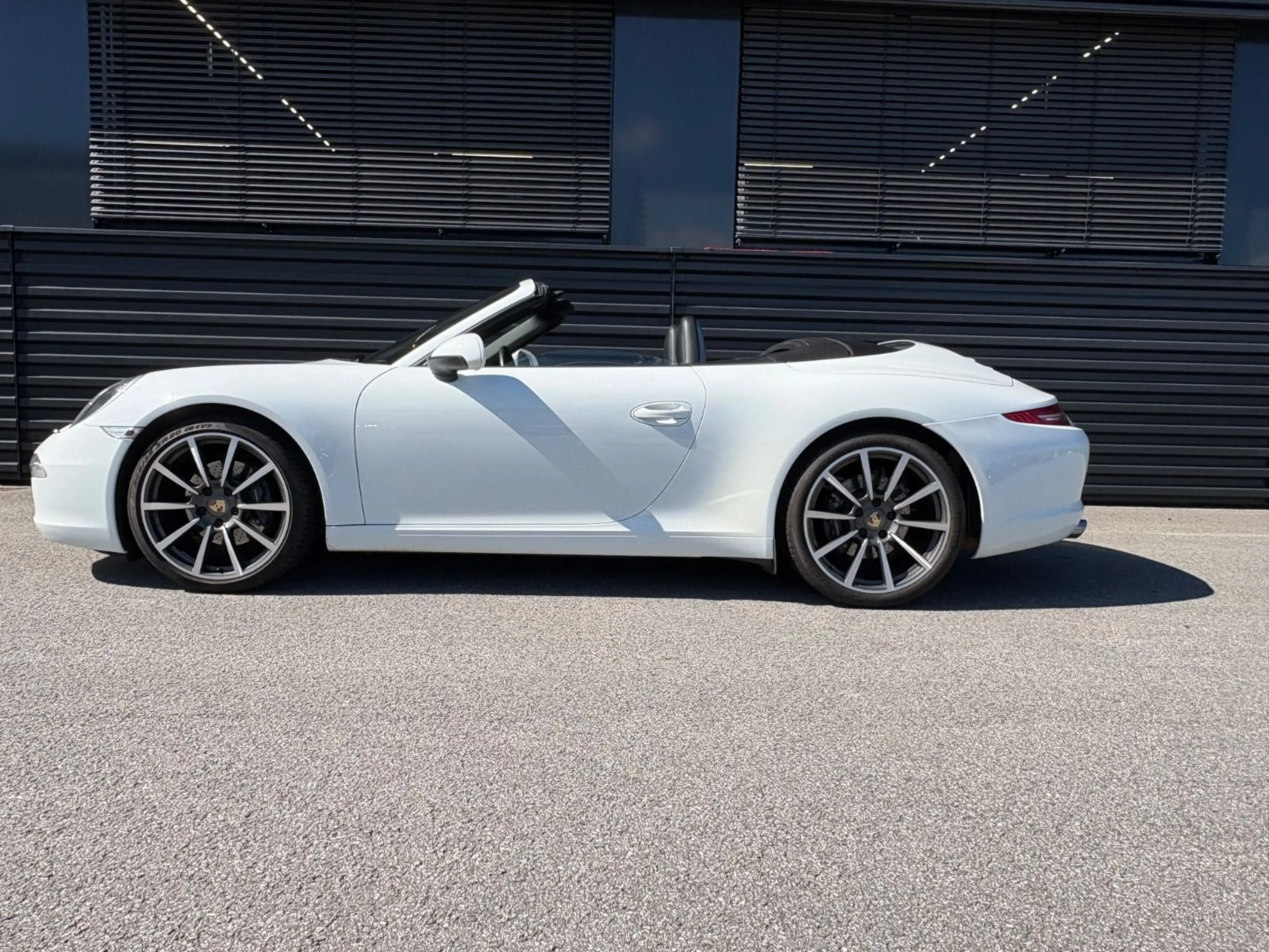 Porsche 991 911 -991 Carrera Cabrio- SAUGER-CHRONO-ABGAS — photo 5