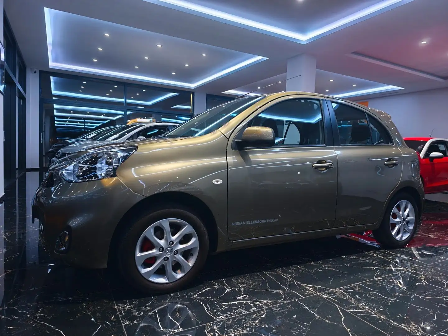 Nissan Micra Acenta SHZ MFL PDC Grün - 2