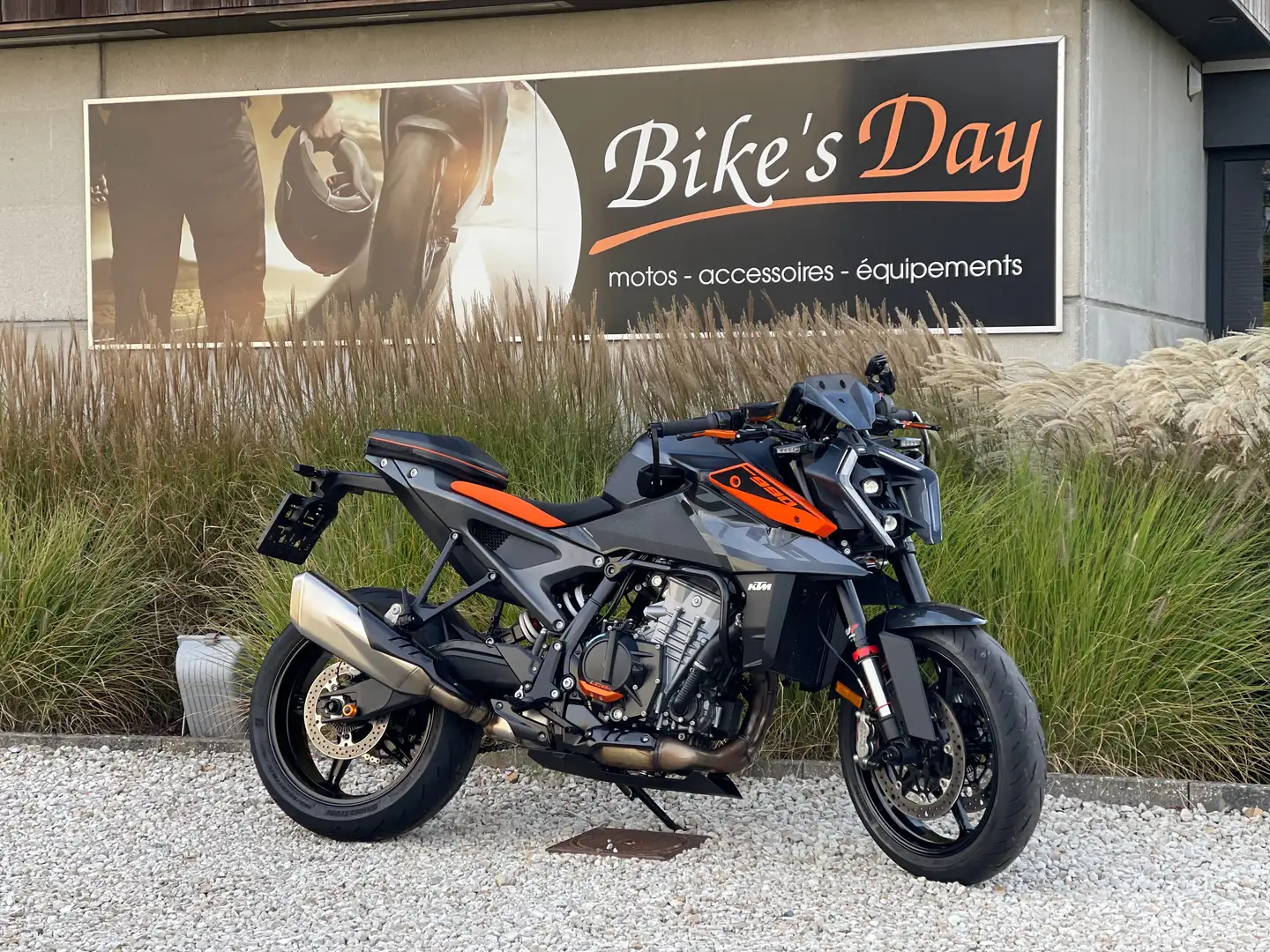 KTM 990 Super Duke Czarny - 1