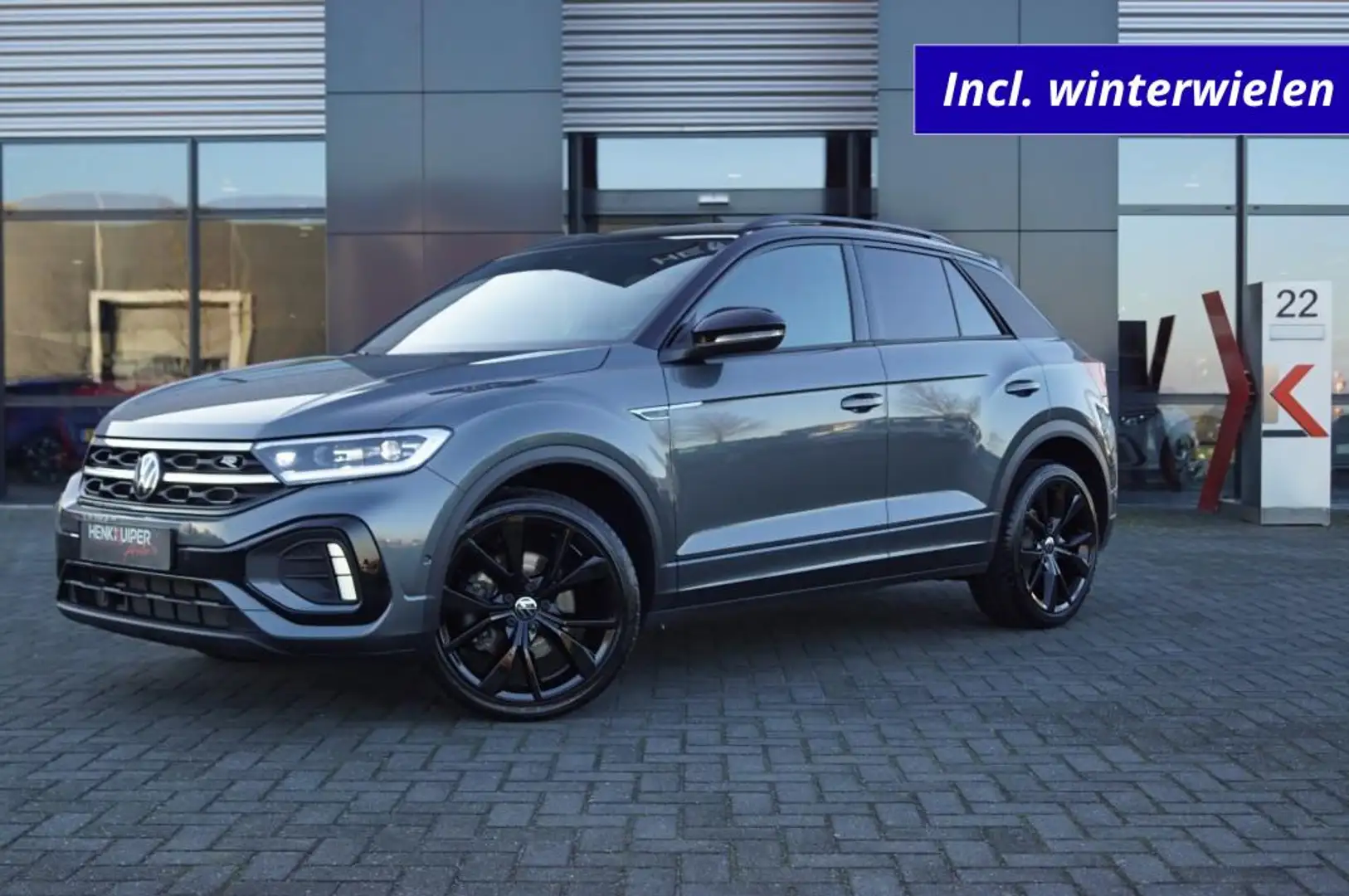 Volkswagen T-Roc 1.5 TSI DSG R-Line Black style 150pk /IQ Matrix Le Grijs - 1