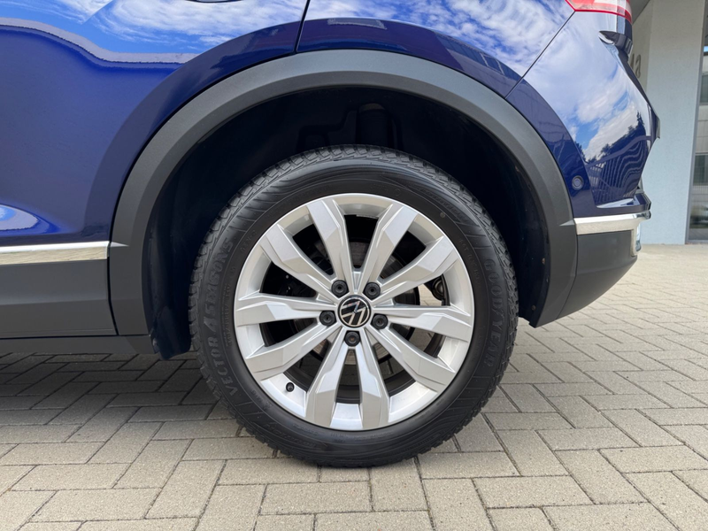 Volkswagen T-Roc Sport AUTOMATIK PANORAMA NAVI LED KAMERA — photo 13