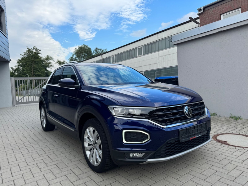 Volkswagen T-Roc Sport AUTOMATIK PANORAMA NAVI LED KAMERA — photo 8
