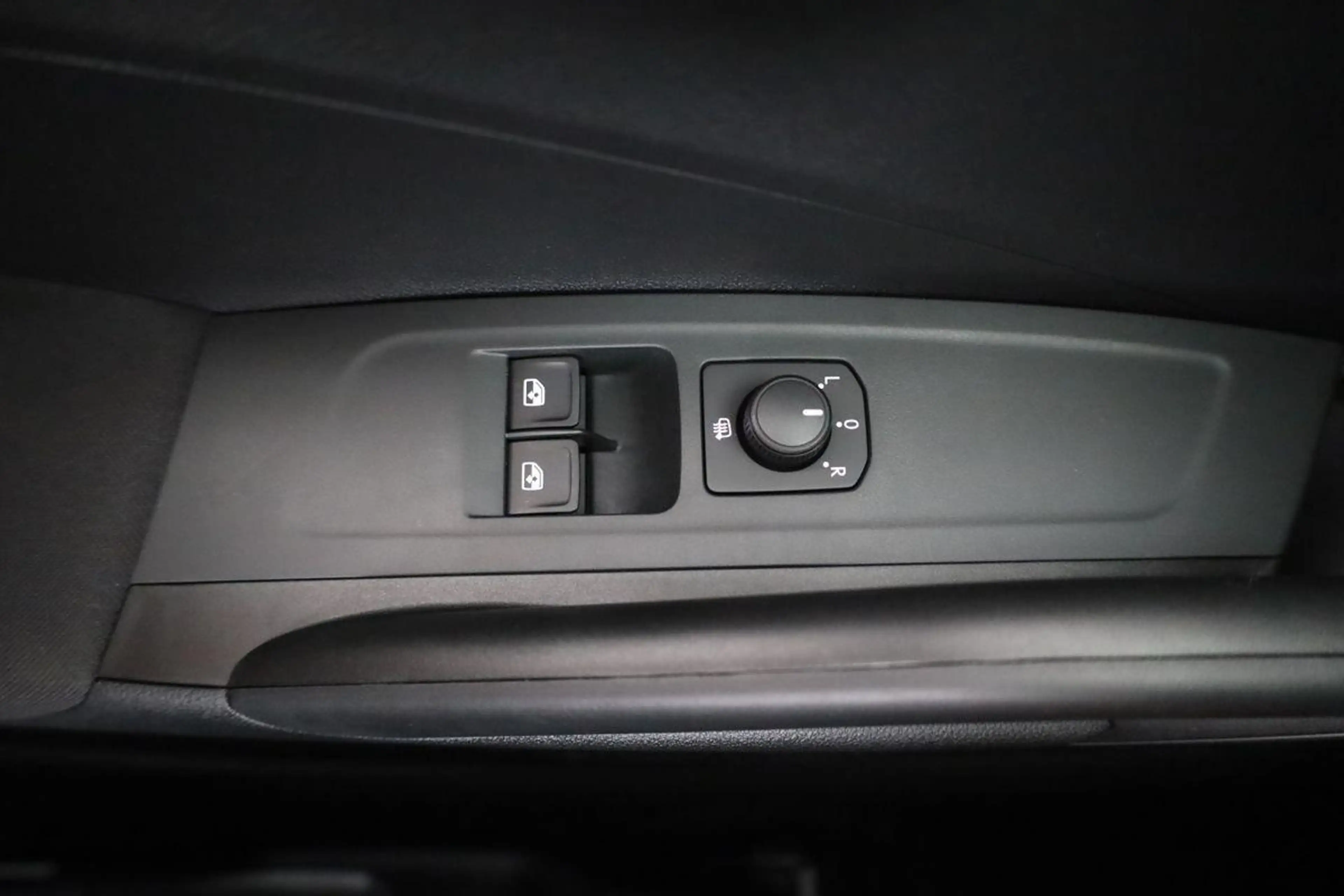 Skoda Fabia Selection 1.0 TSI Selection, Tempomat, Ladebode... — photo 7