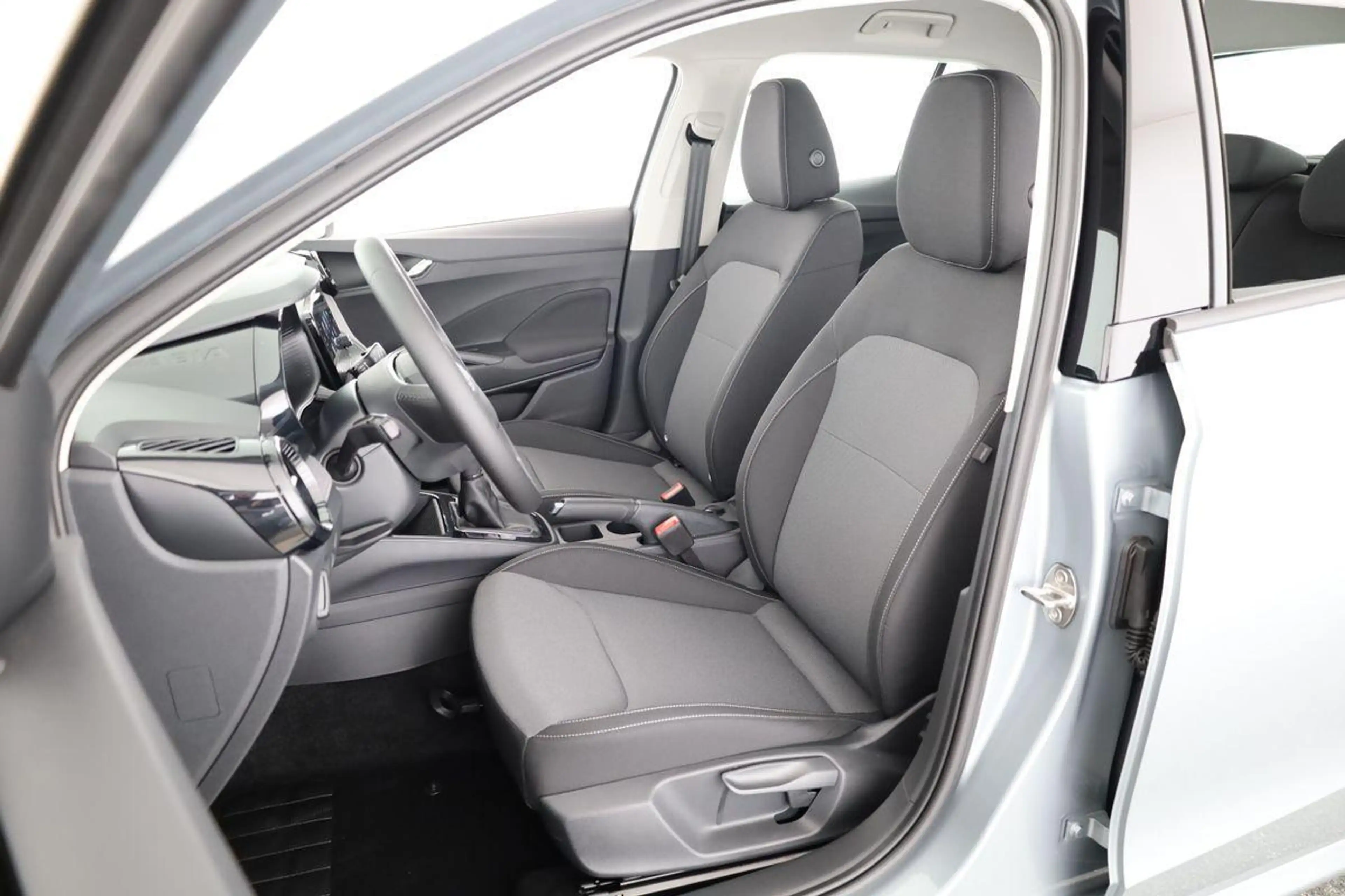 Skoda Fabia Selection 1.0 TSI Selection, Tempomat, Ladebode... — photo 10