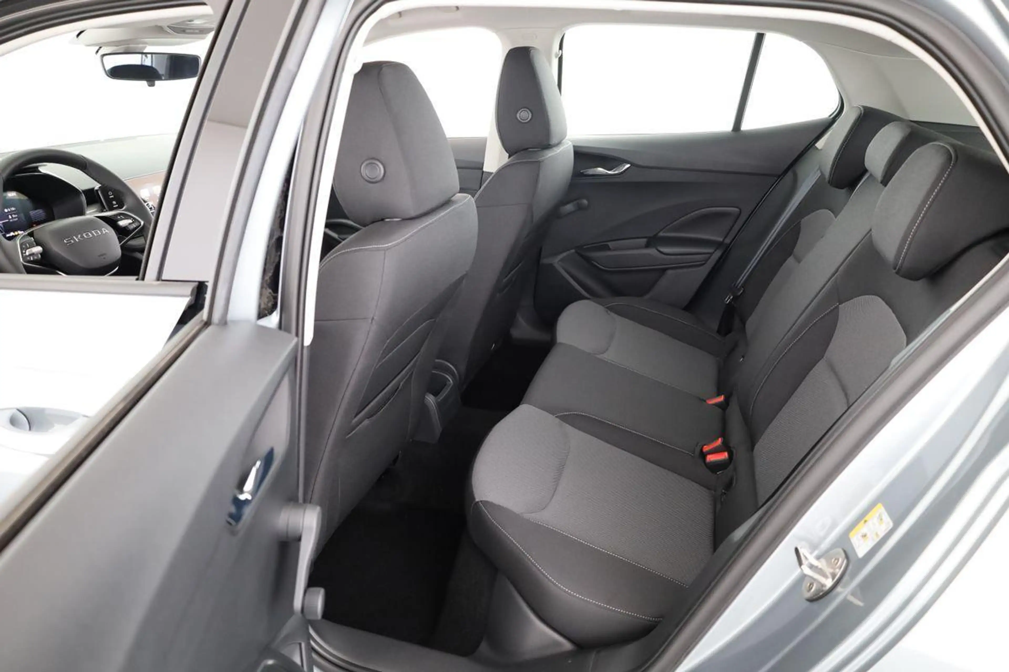 Skoda Fabia Selection 1.0 TSI Selection, Tempomat, Ladebode... — photo 11