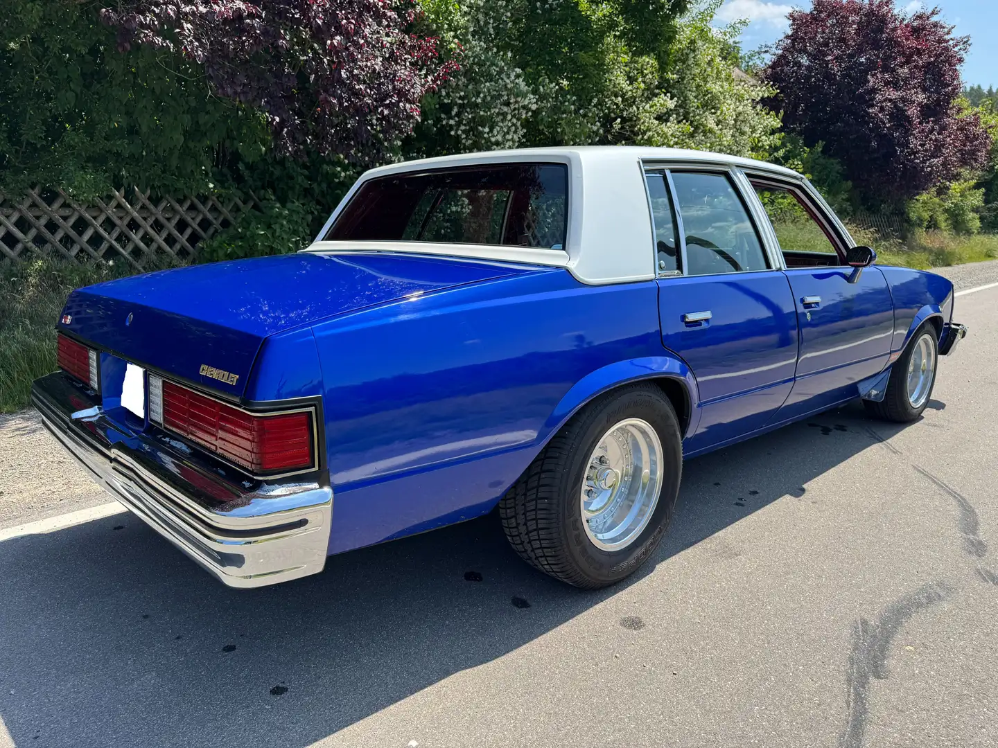 Chevrolet Malibu Classic OLDSCHOOL V8 Custom Car H Azul - 2