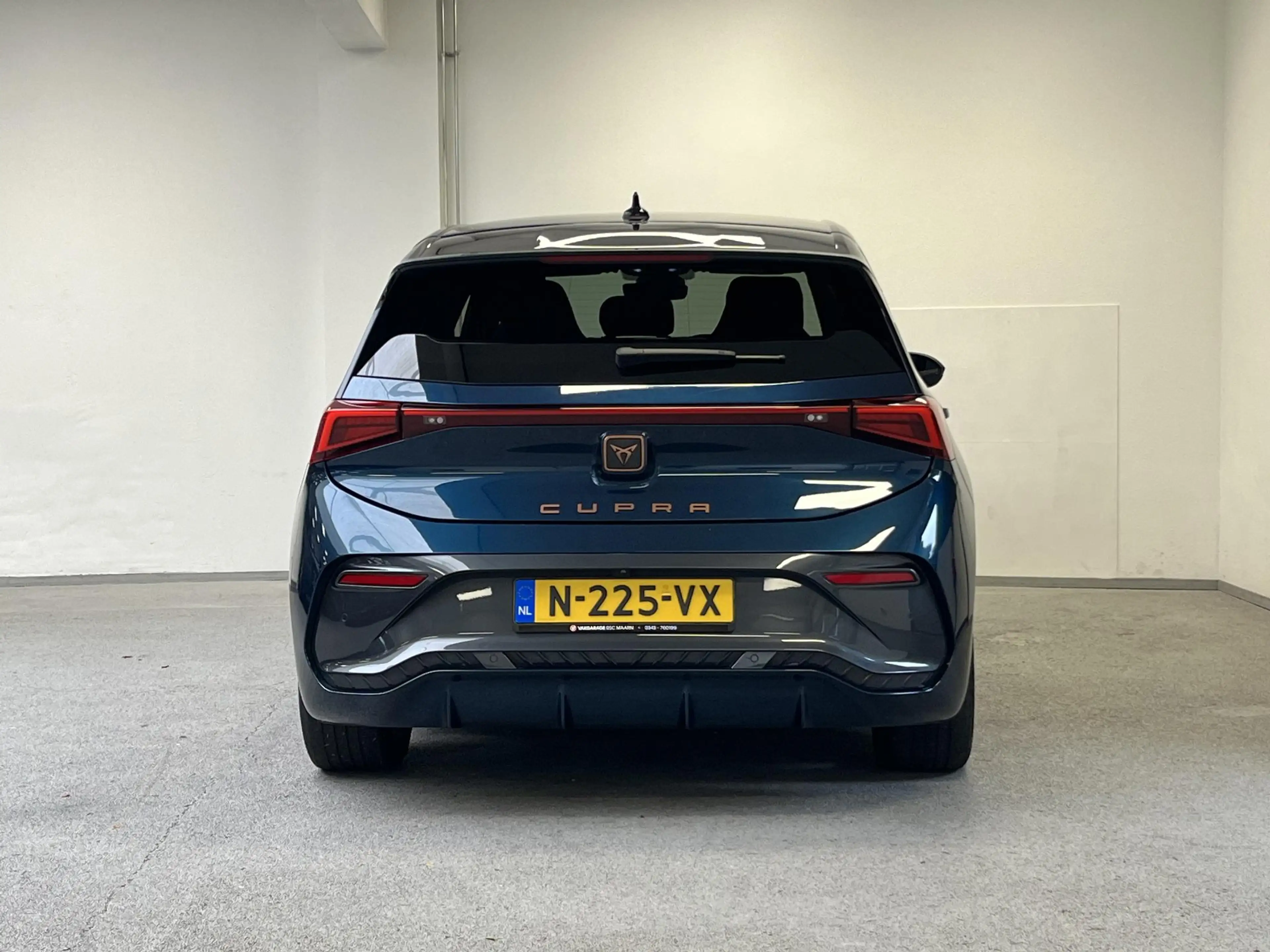 CUPRA Born Performance One 62 kWh | 92% SOH | — photo 11