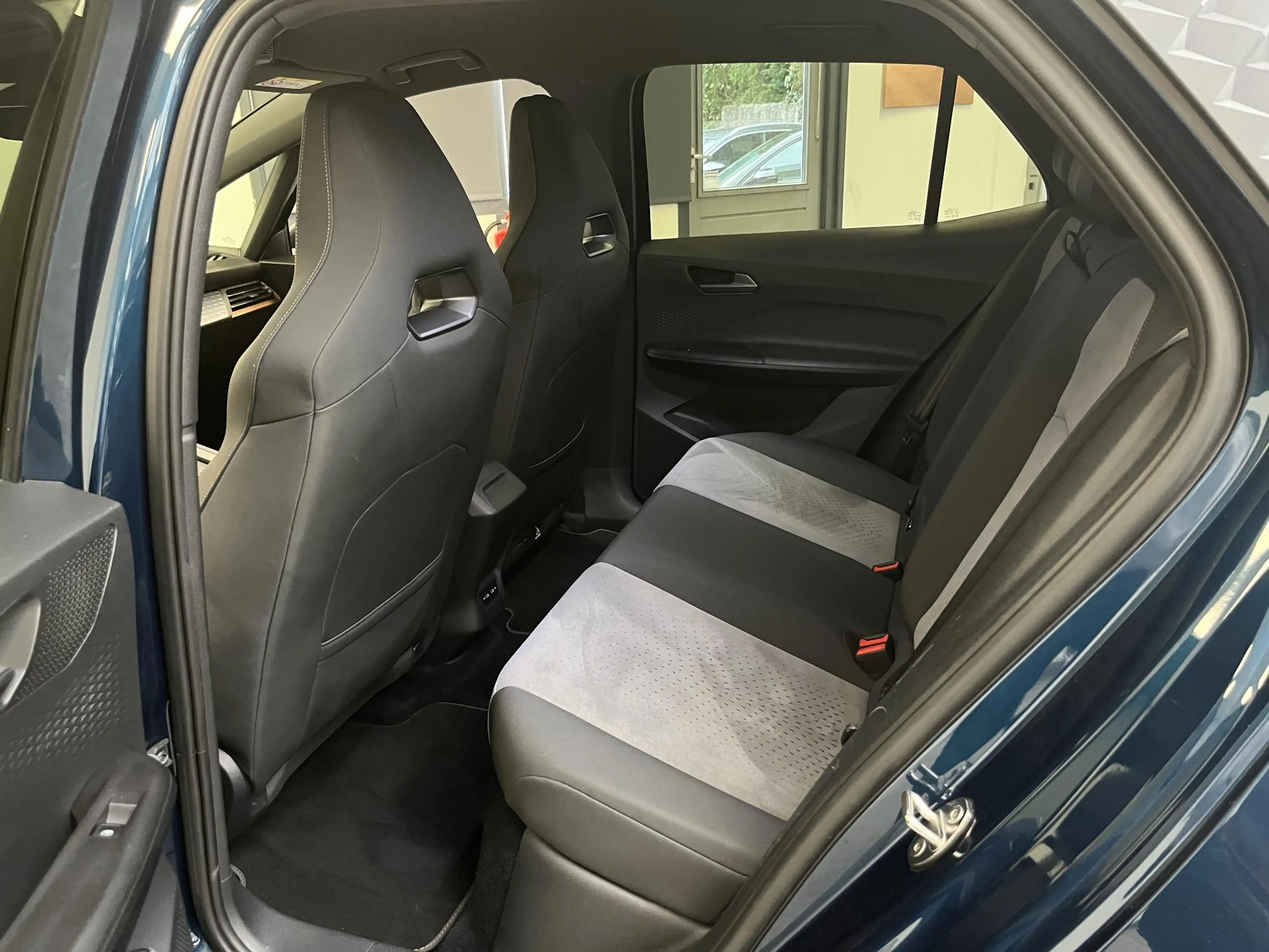 CUPRA Born Performance One 62 kWh | 92% SOH | — photo 16