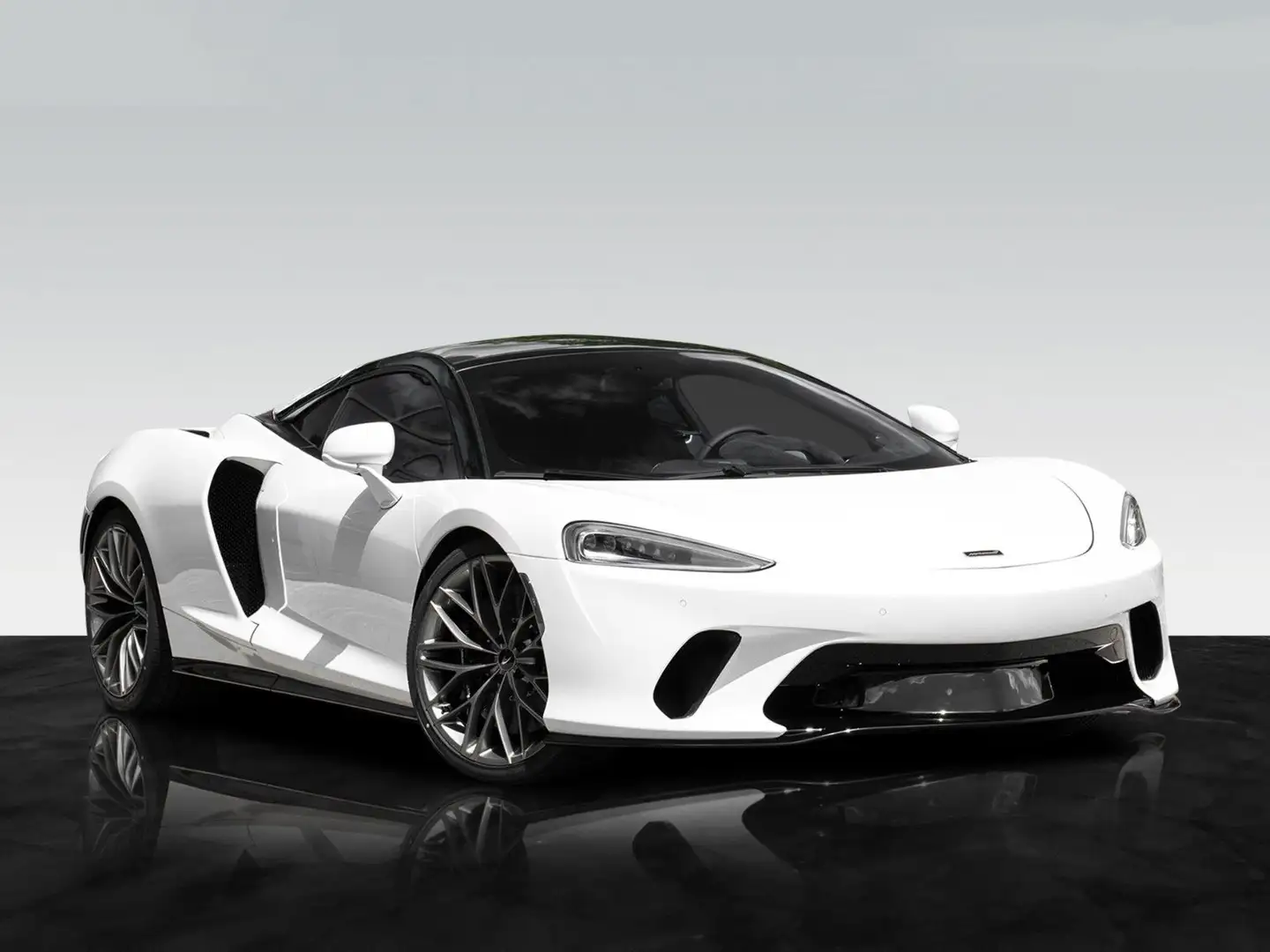 McLaren GT | Sports Exhaust | Sport Pack Beyaz - 2