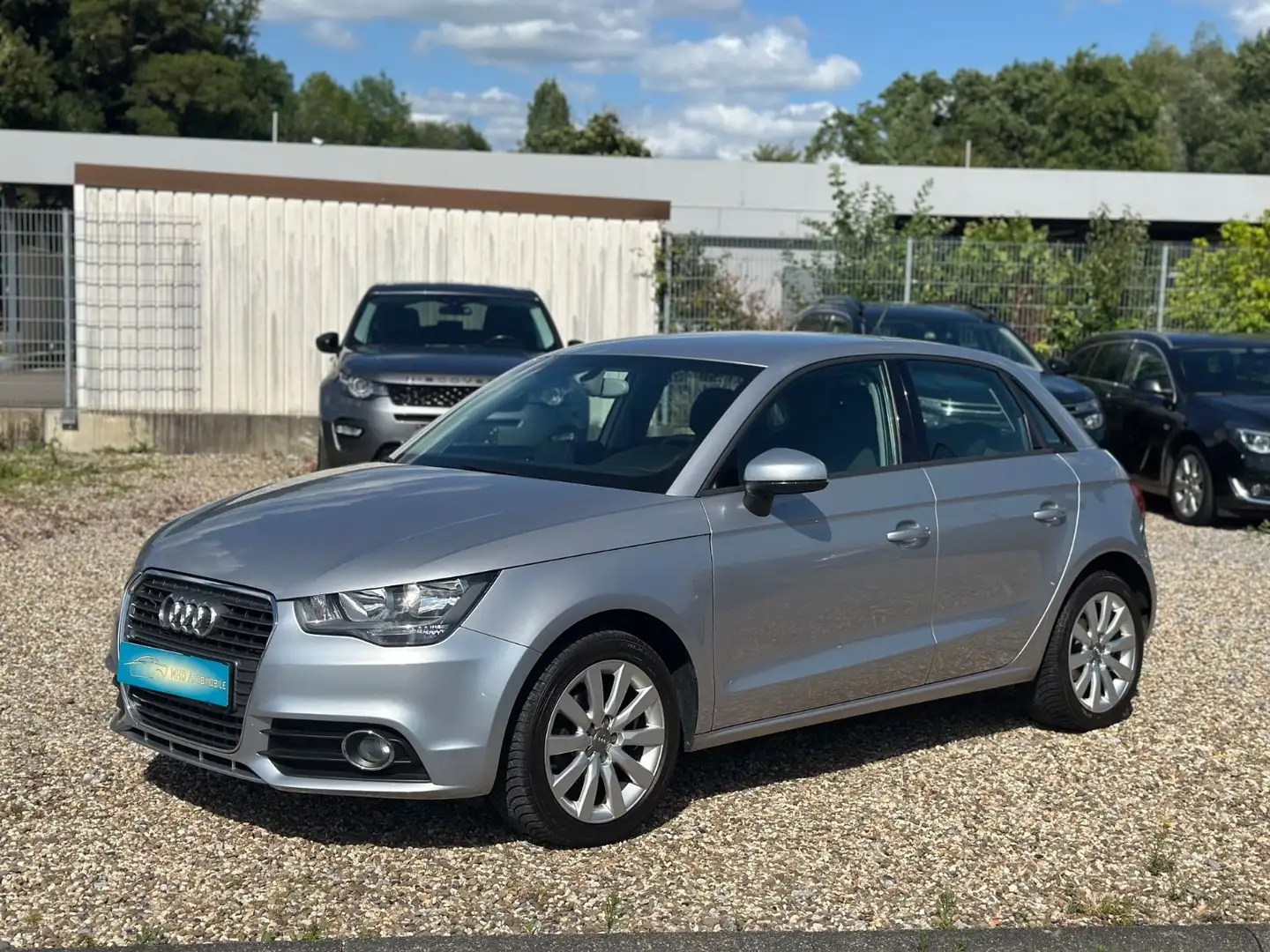 Audi A1 Sportback attraction Navi PDC Alu Klimaauto. Silber - 1