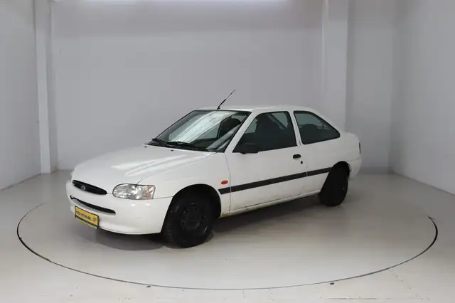 Ford Escort 1.3i Flair aus 1. Hand