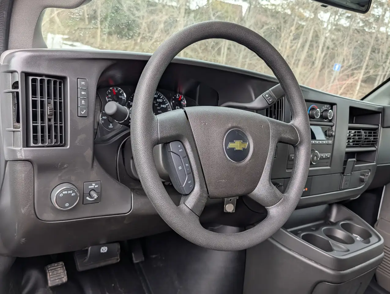 Chevrolet Express 2500 снимка Chevrolet Express 2500