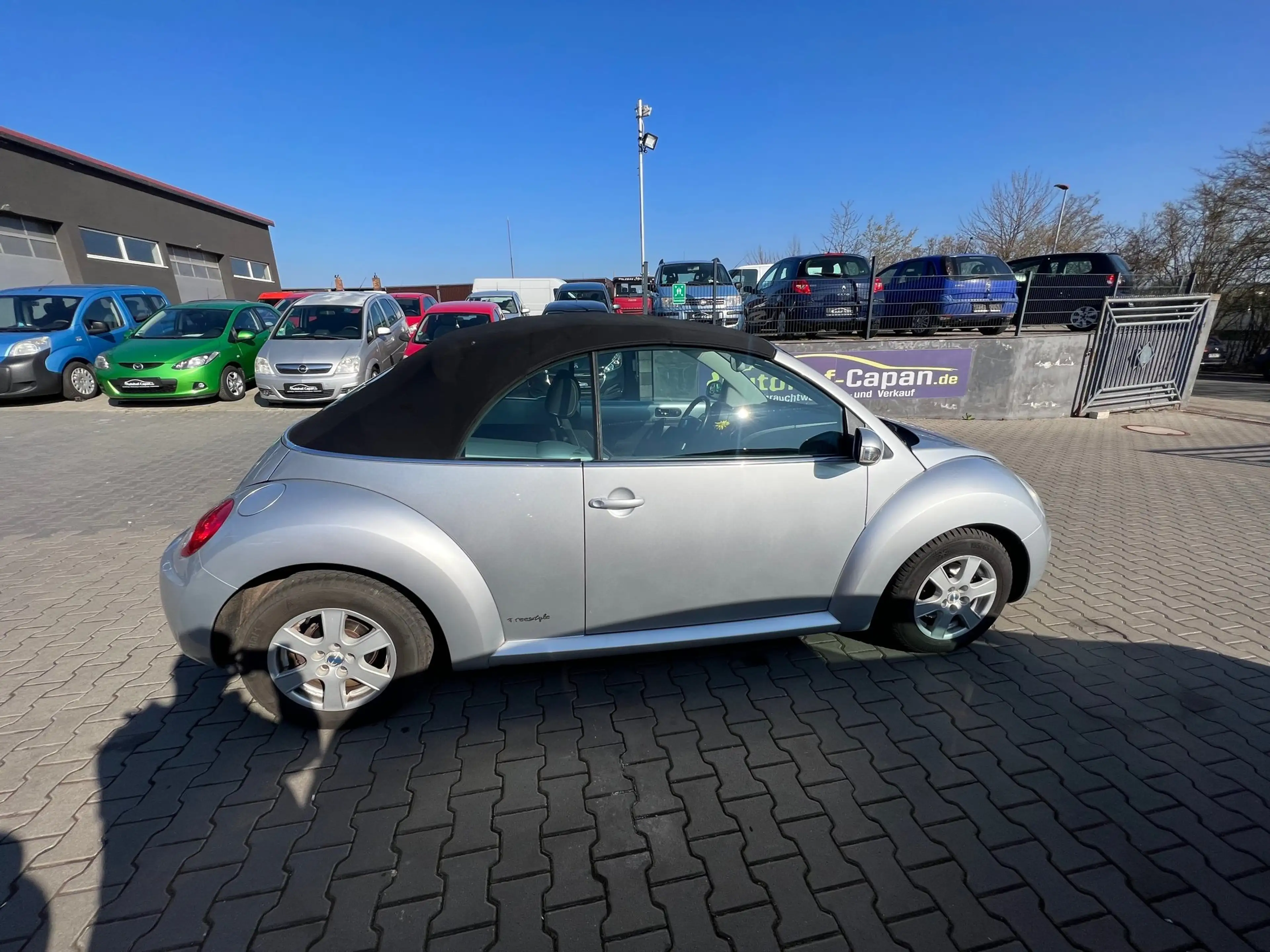 Volkswagen New Beetle New Beetle Cabriolet 1.9 TDI/SHZ/Temp/Eu4/PDC/ZV — photo 4