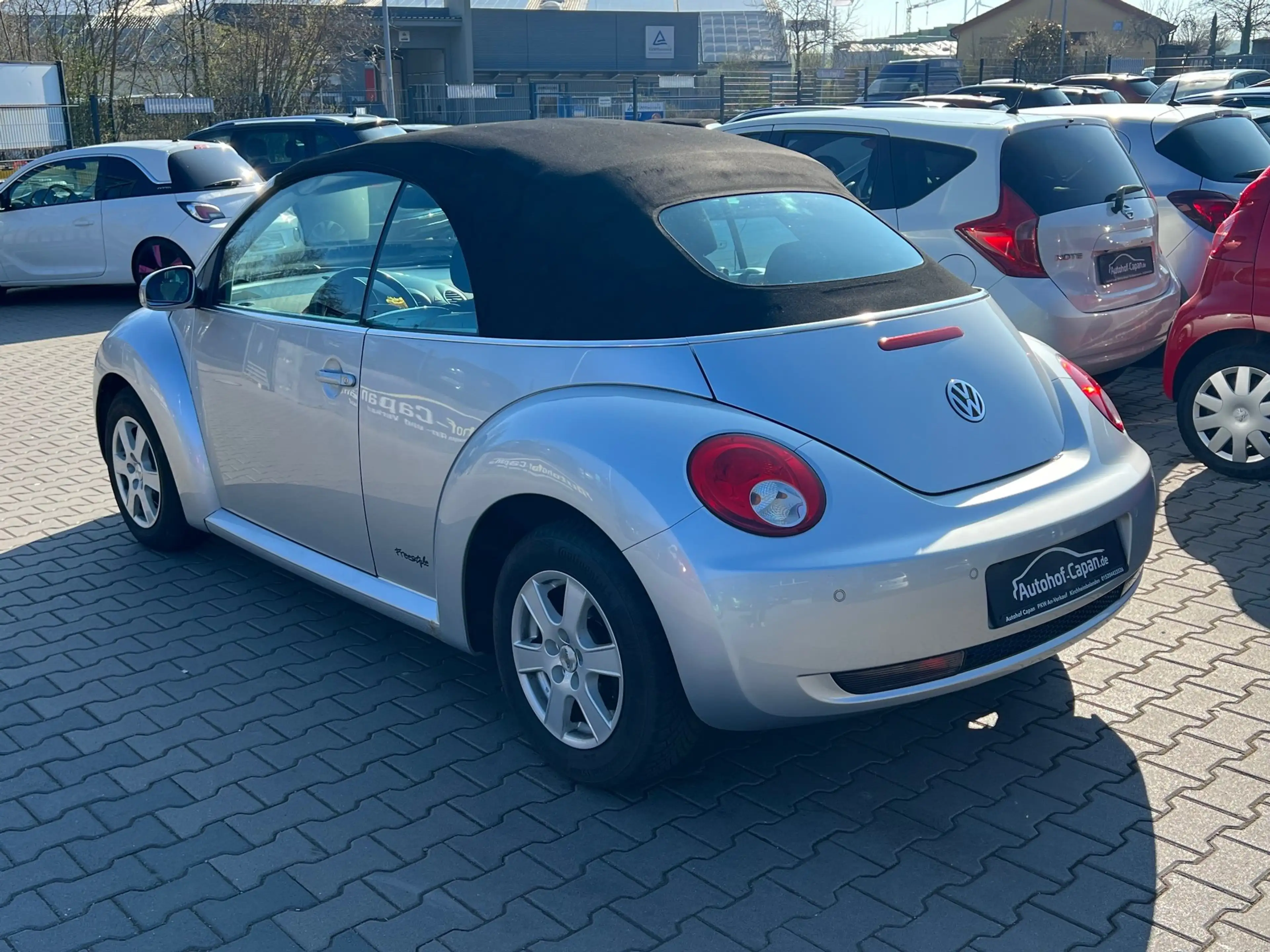 Volkswagen New Beetle New Beetle Cabriolet 1.9 TDI/SHZ/Temp/Eu4/PDC/ZV — photo 6