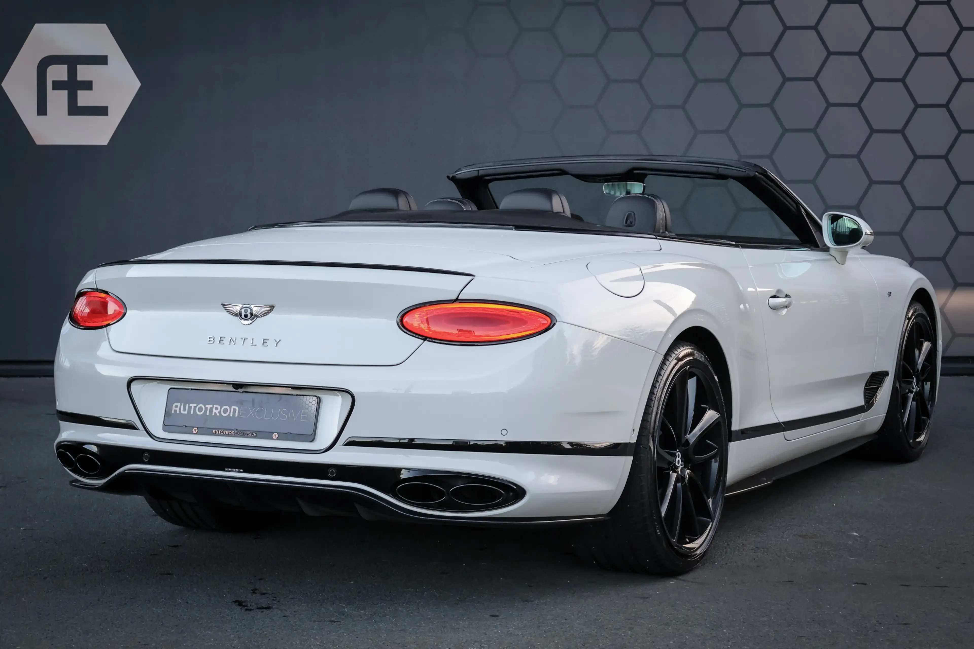 Bentley Continental GTC 4.0 V8 CARBON EXTERIOR | ORIGINEEL NEDERLANDS | AC — photo 2