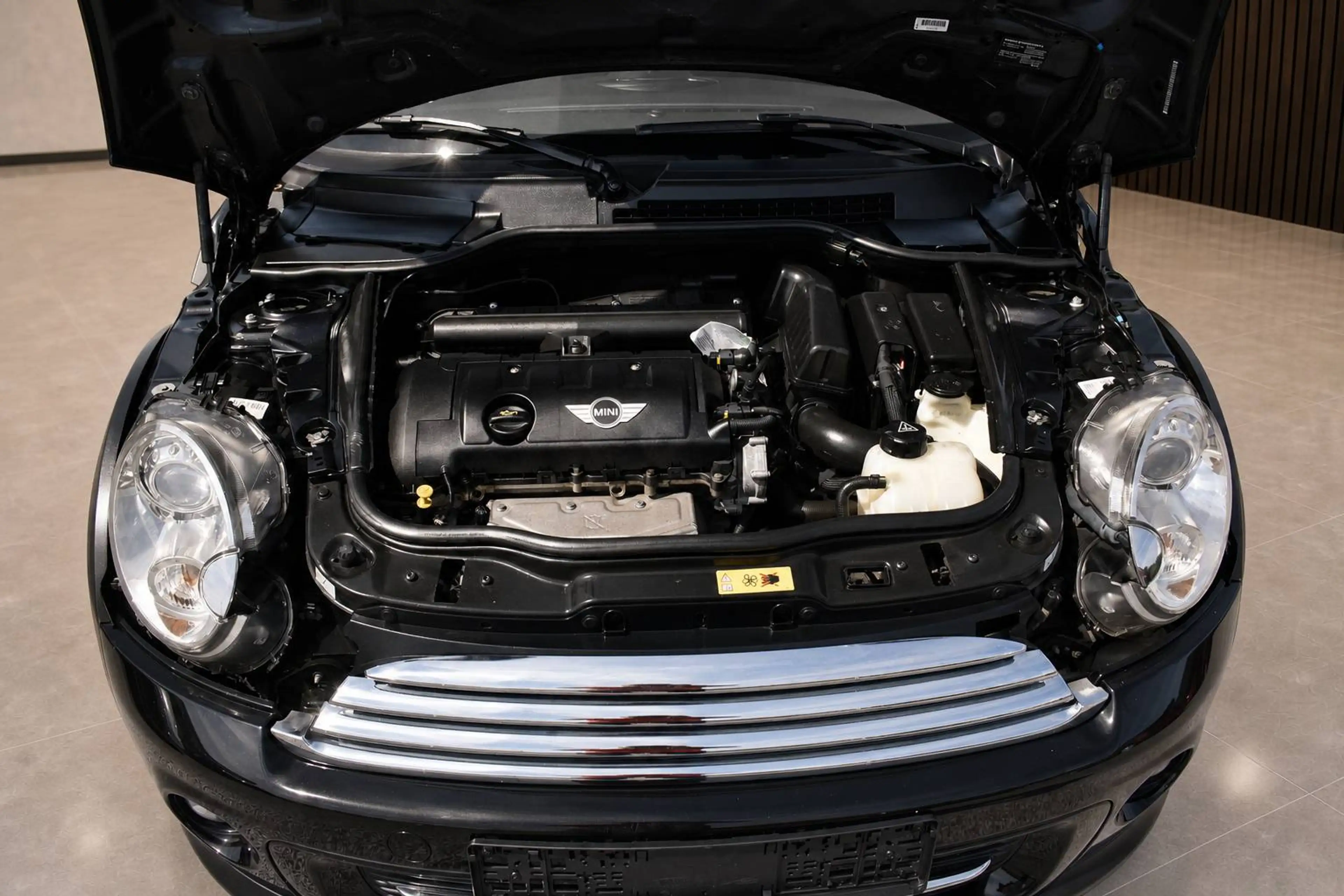MINI Cooper Clubman Clubman *PANO*LEDER*NAVI*ALU*PDC*SHZG* — photo 7