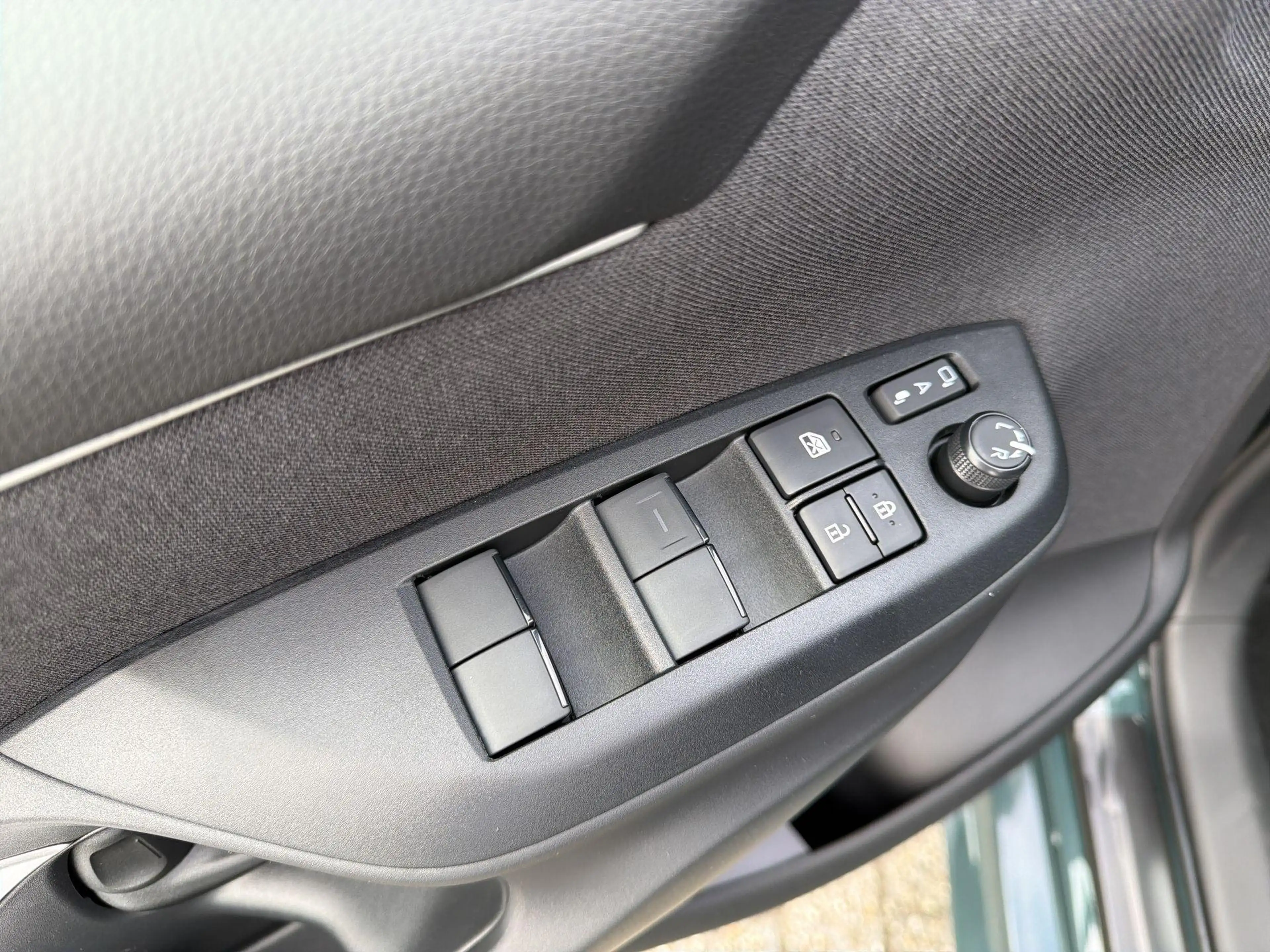 Mazda 2 Hybrid 1.5 Exclusive-line | Nieuwe Auto | Geheel R — photo 12