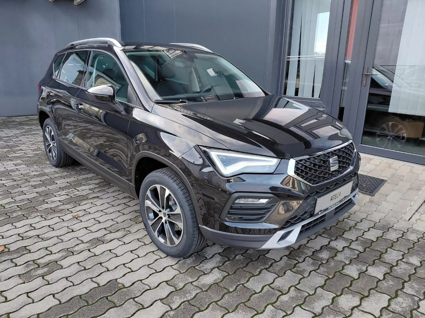 SEAT Ateca Style Edition 1.5 TSI DSG, Top Ausstattung Schwarz - 1