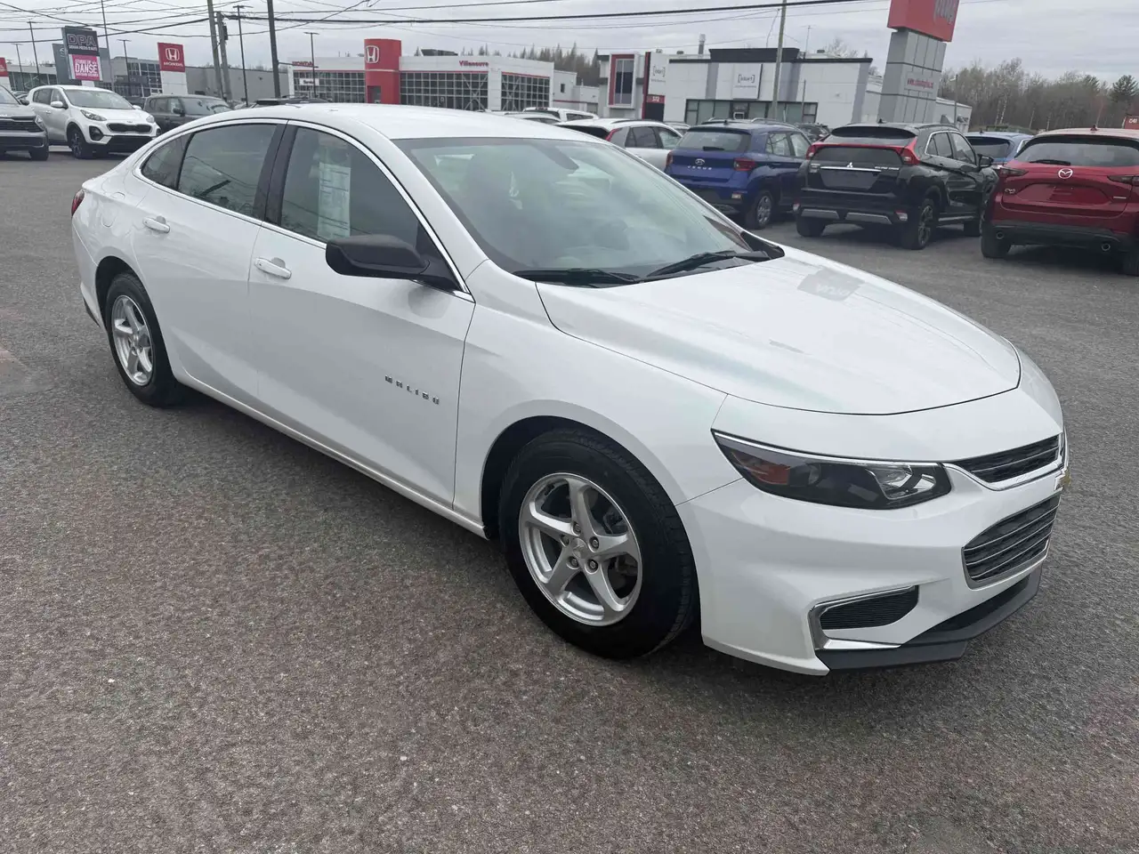 Chevrolet Malibu снимка Chevrolet Malibu