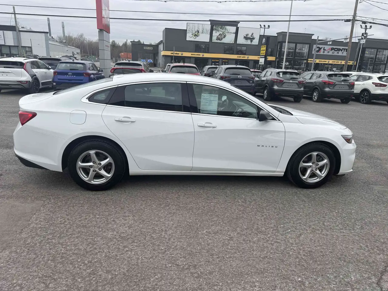 Chevrolet Malibu снимка Chevrolet Malibu