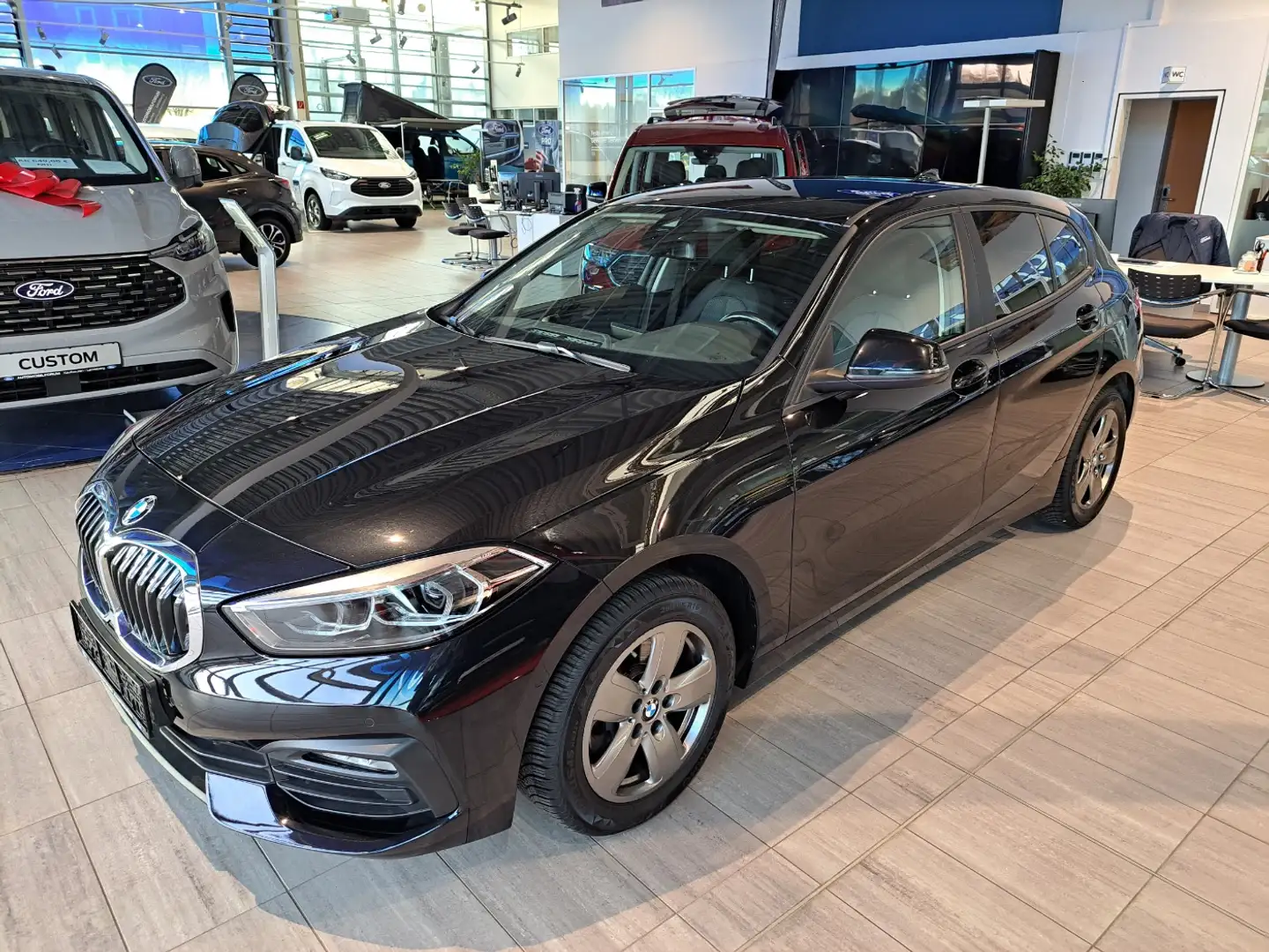 BMW 118 i Advantage ACC LED SHZ Klima PDC Kam. Nero - 1