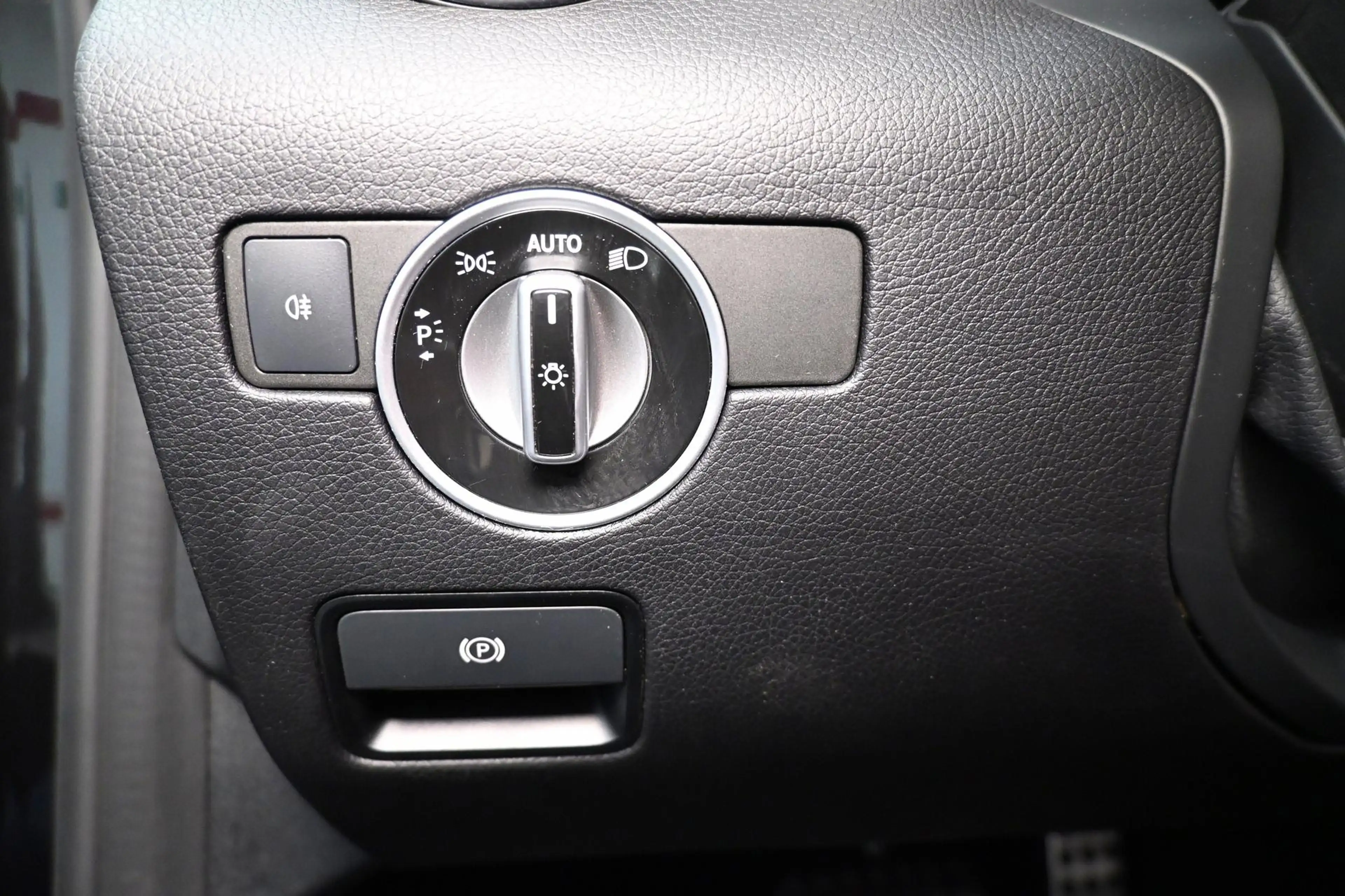 Mercedes-Benz SLK 200 SLK 200 *Soundsystem + IntelligentLightSystem* — photo 14
