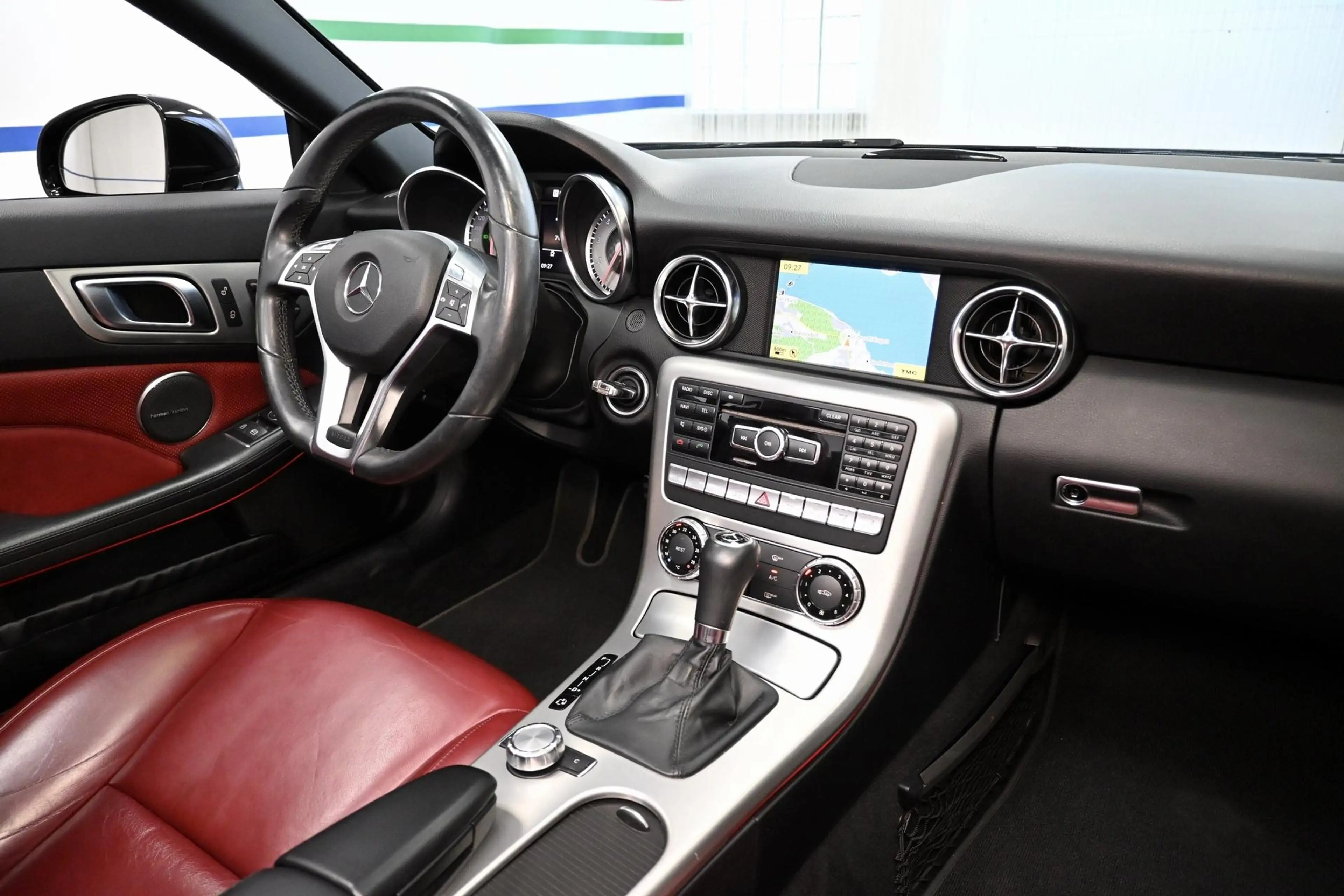 Mercedes-Benz SLK 200 SLK 200 *Soundsystem + IntelligentLightSystem* — photo 4