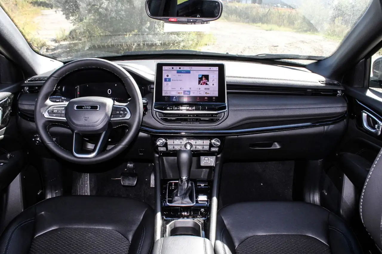 Jeep Compass снимка Jeep Compass
