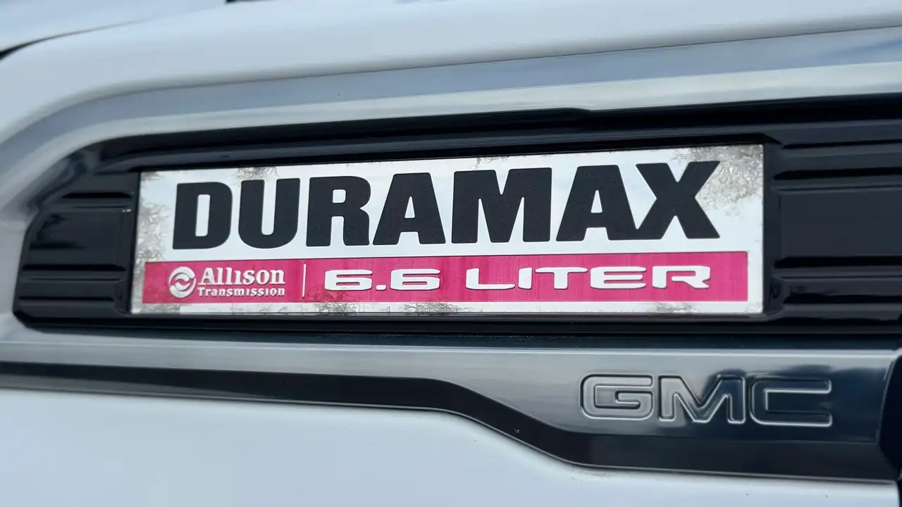 GMC Sierra 2500HD снимка GMC Sierra 2500HD