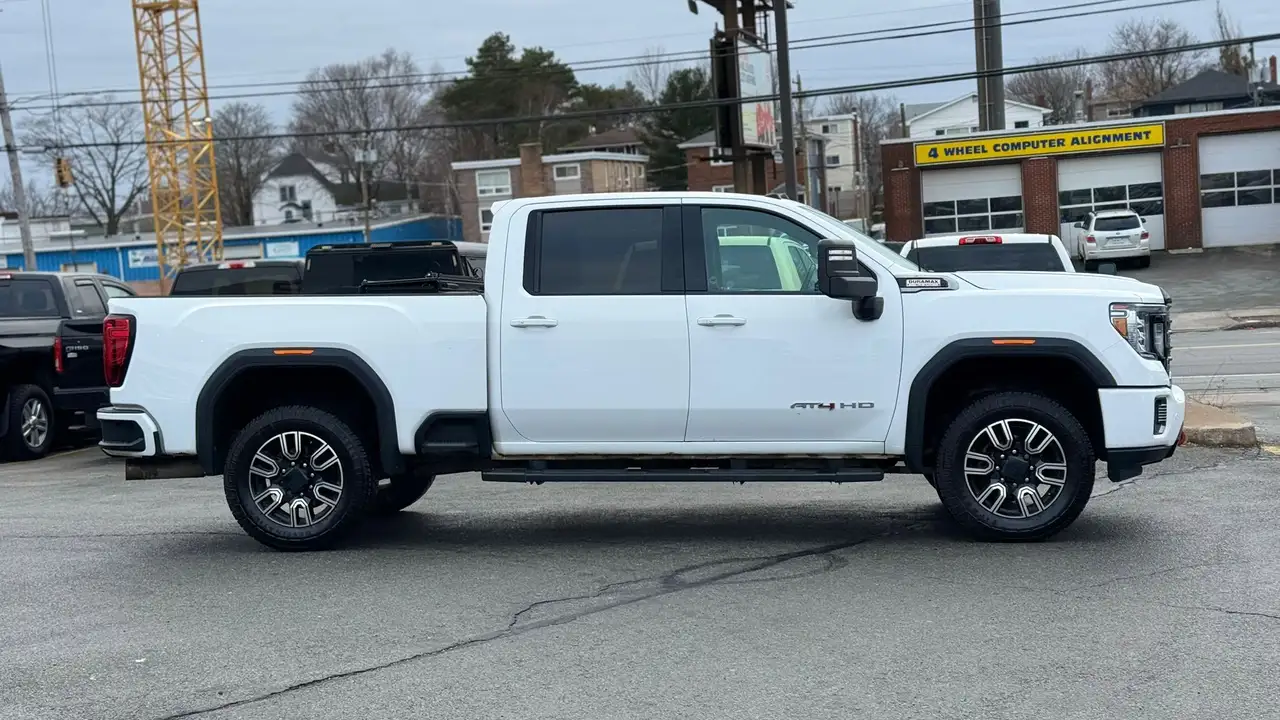 GMC Sierra 2500HD снимка GMC Sierra 2500HD