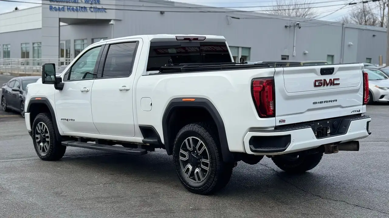 GMC Sierra 2500HD снимка GMC Sierra 2500HD