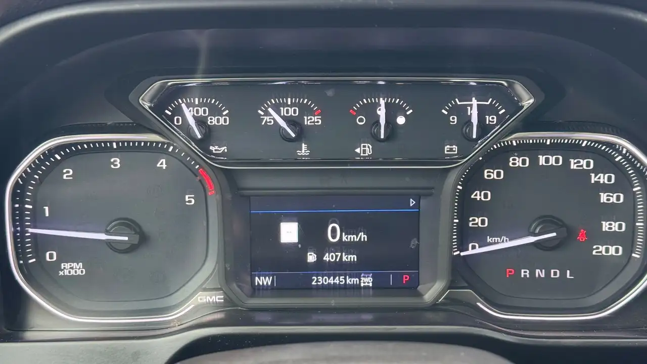 GMC Sierra 2500HD снимка GMC Sierra 2500HD